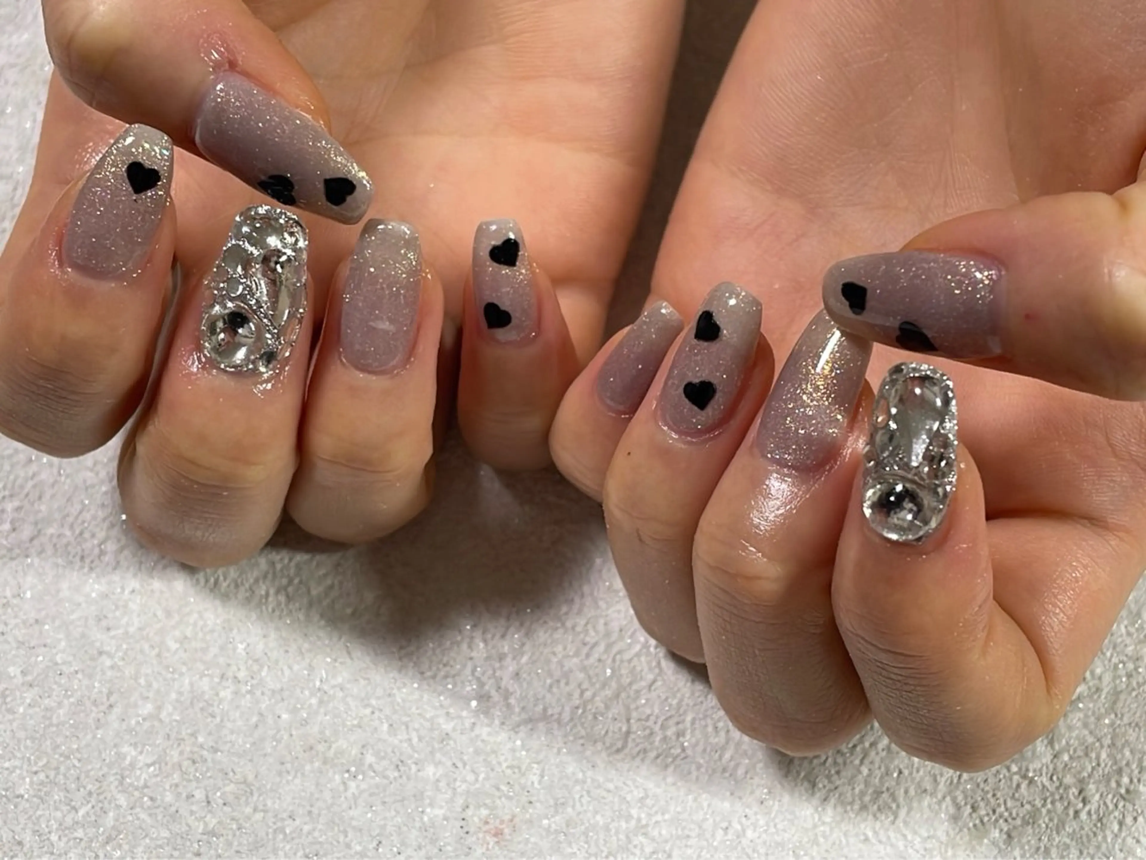 ネイル オーロラネイル フットネイル フレンチネイル ジェルネイル 韓国ネイル ハンドネイル kiki nail &brow二子玉川の眉毛・アイブロウイメージ