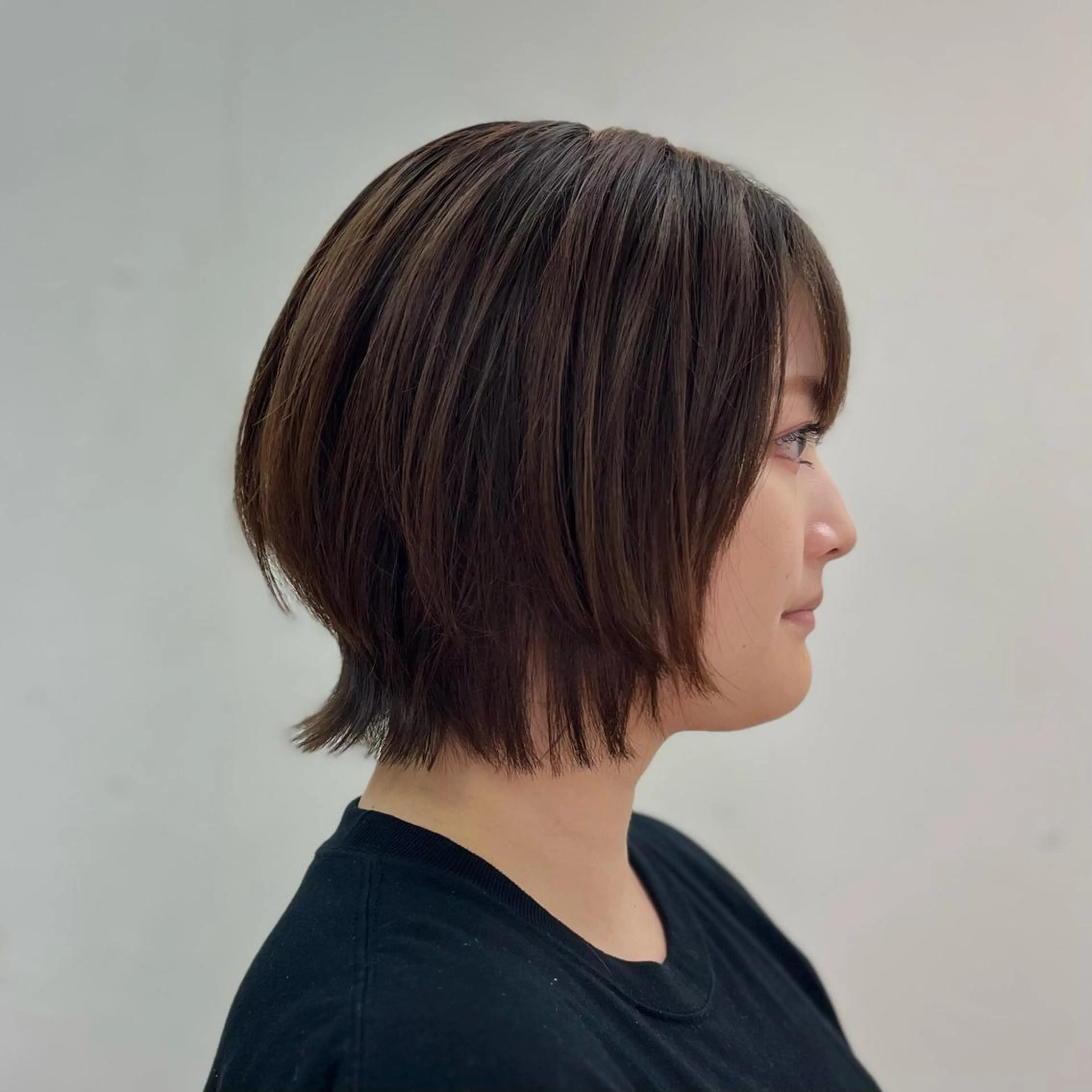 ショート ボブレイヤー ボブ 顔まわりレイヤー レイヤーカット 冨田 豊のヘアスタイル