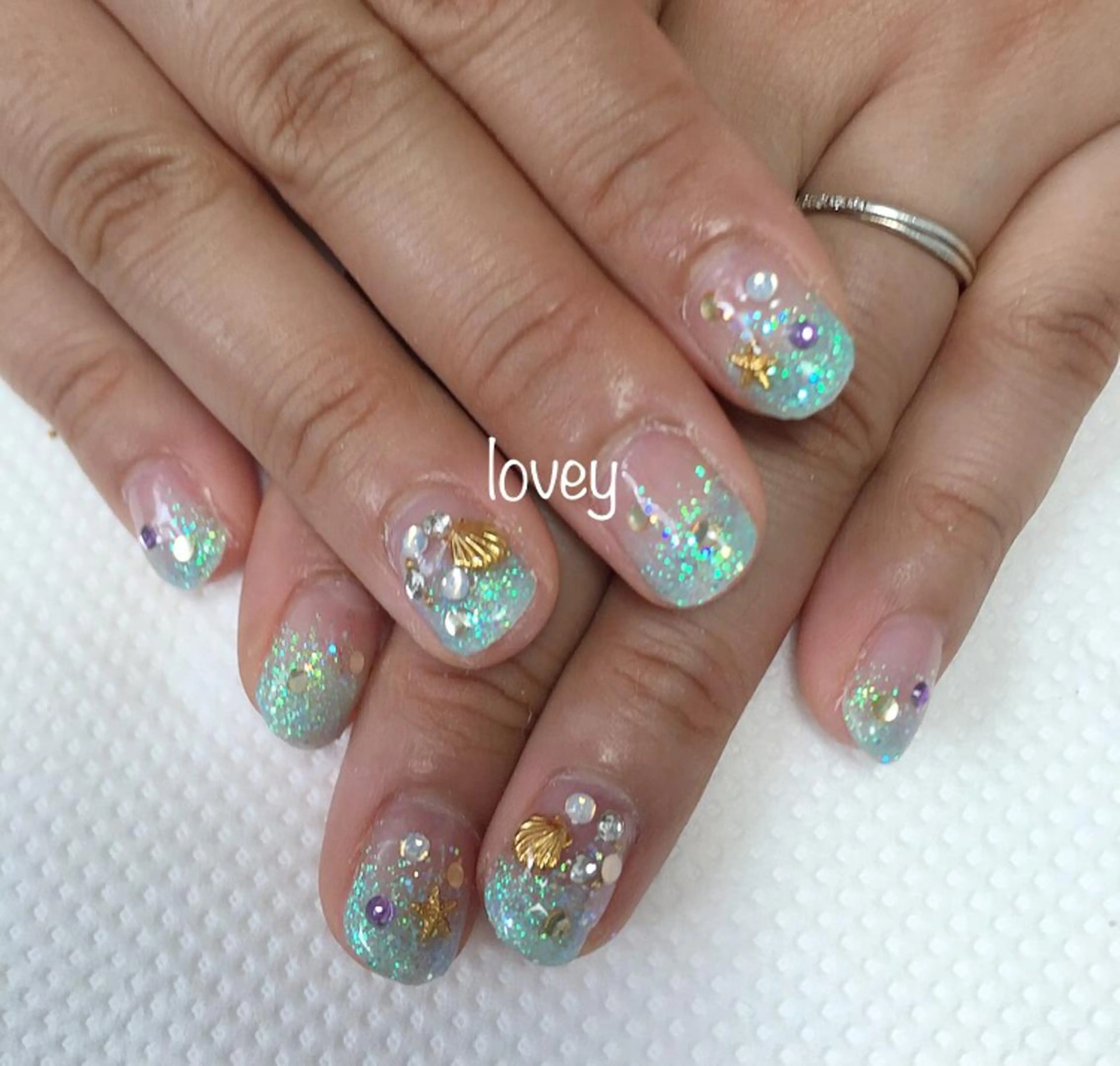 ネイル プライベートサロン loveyのネイルデザイン