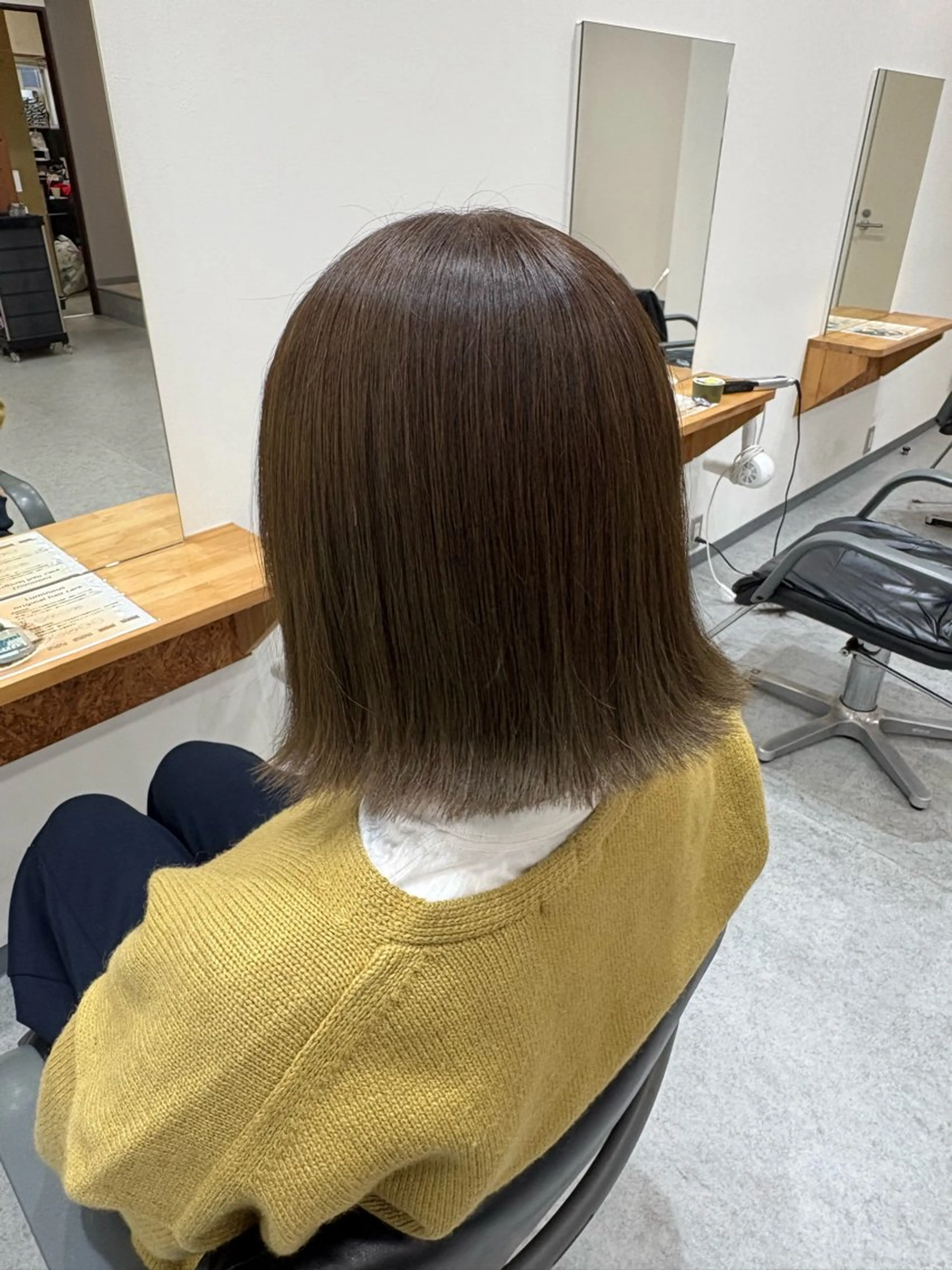 カラー グレージュ オリーブグレージュ オリーブグレー LUMINOUS たけたにのヘアスタイル