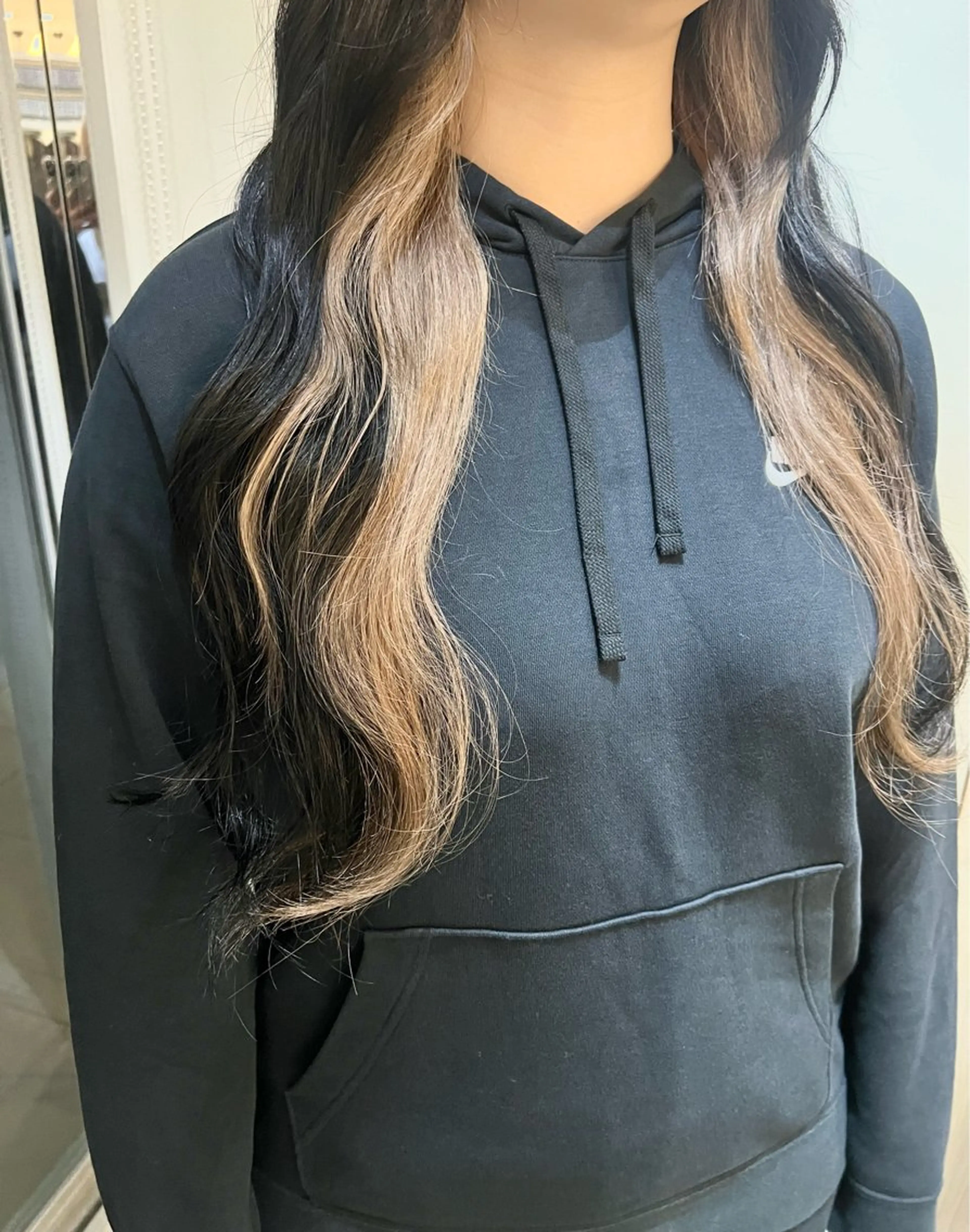 ロング ヘアカラー Moto nanamiのヘアスタイル