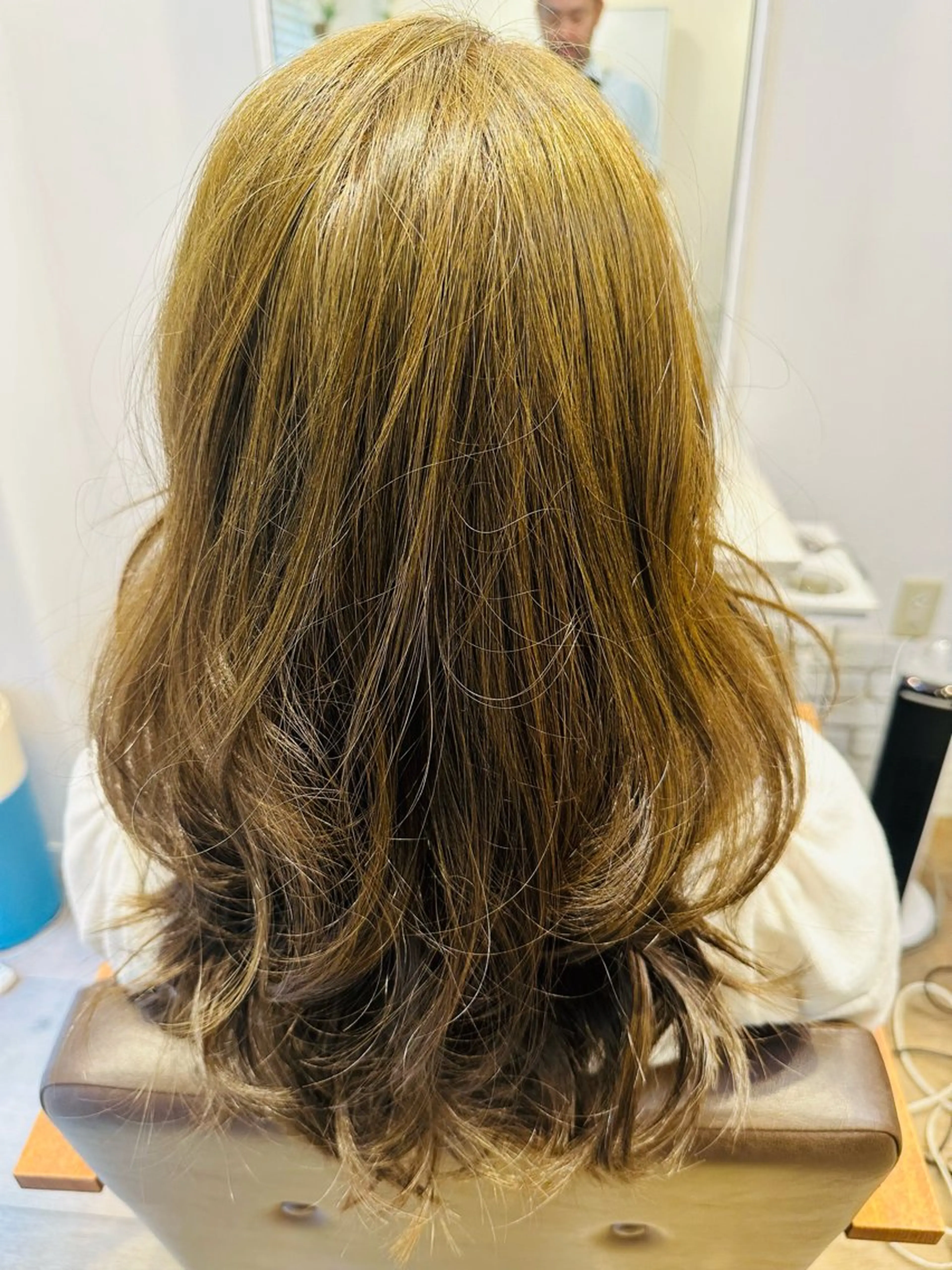 ロング ロングレイヤー レイヤーカット ロング カット ヘアカラー トリートメント BANDE 水崎 悟のヘアスタイル