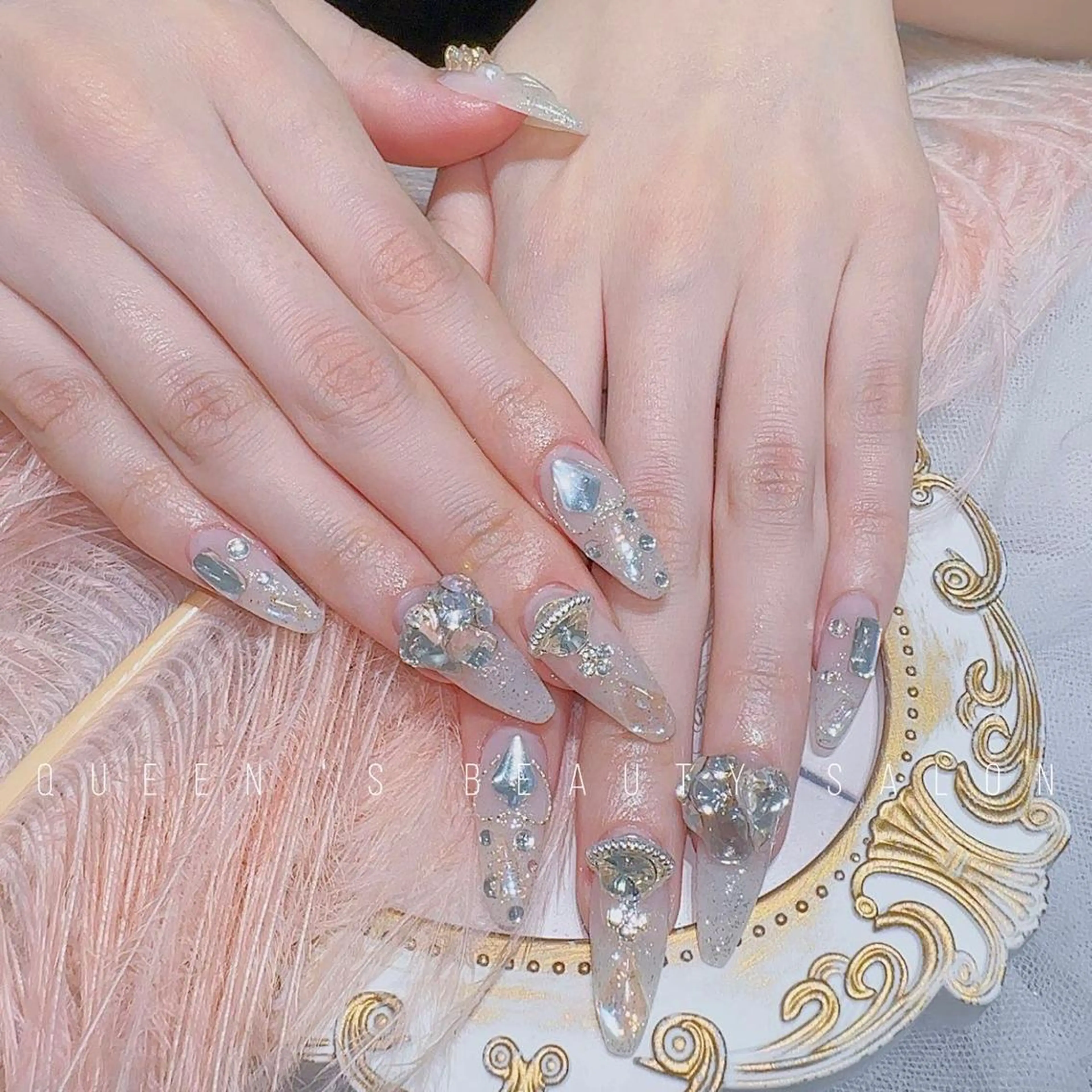 ネイル ハンドネイル Queens マオのネイルデザイン