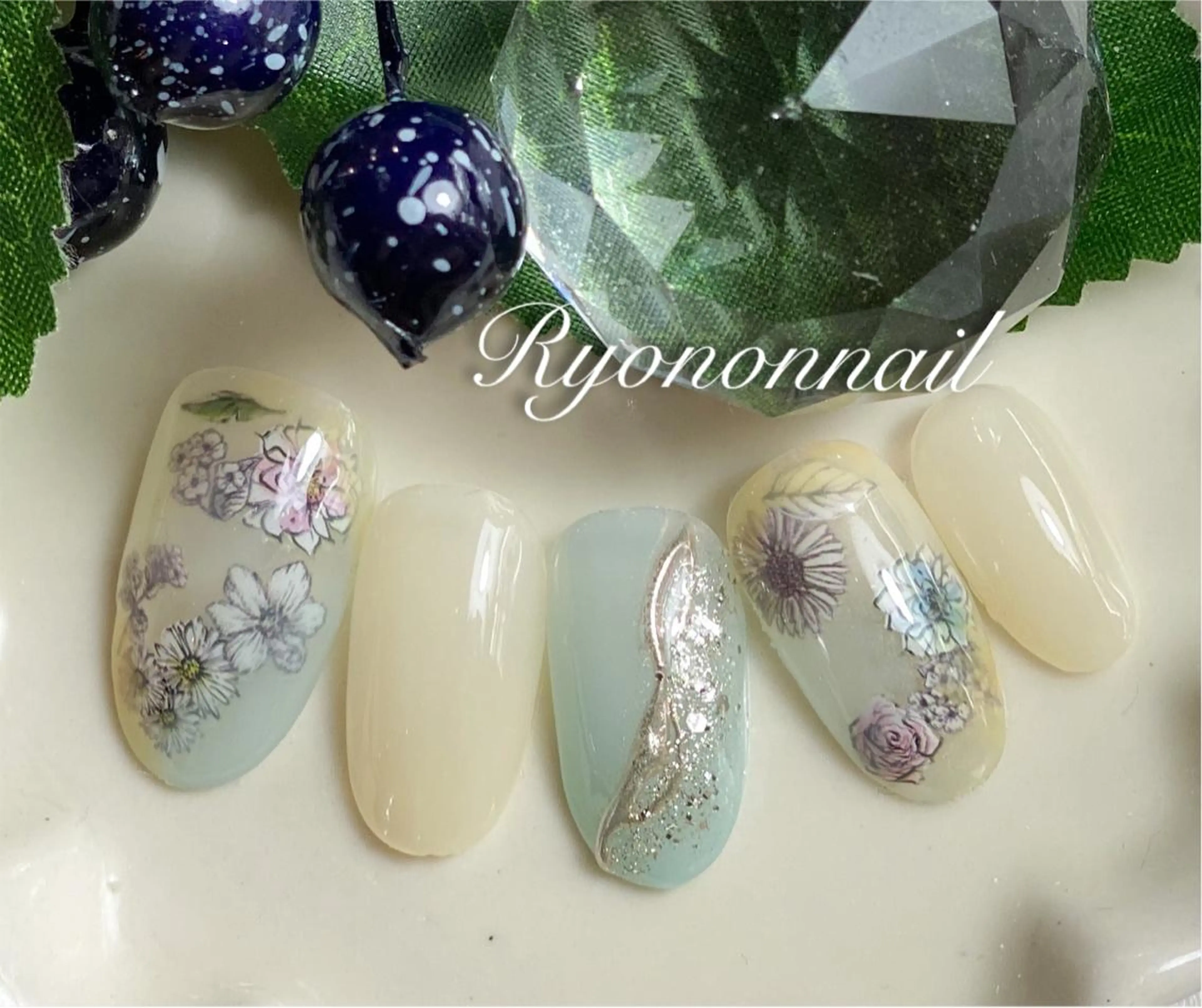 ネイル Ryononnail 上谷典子のネイルデザイン