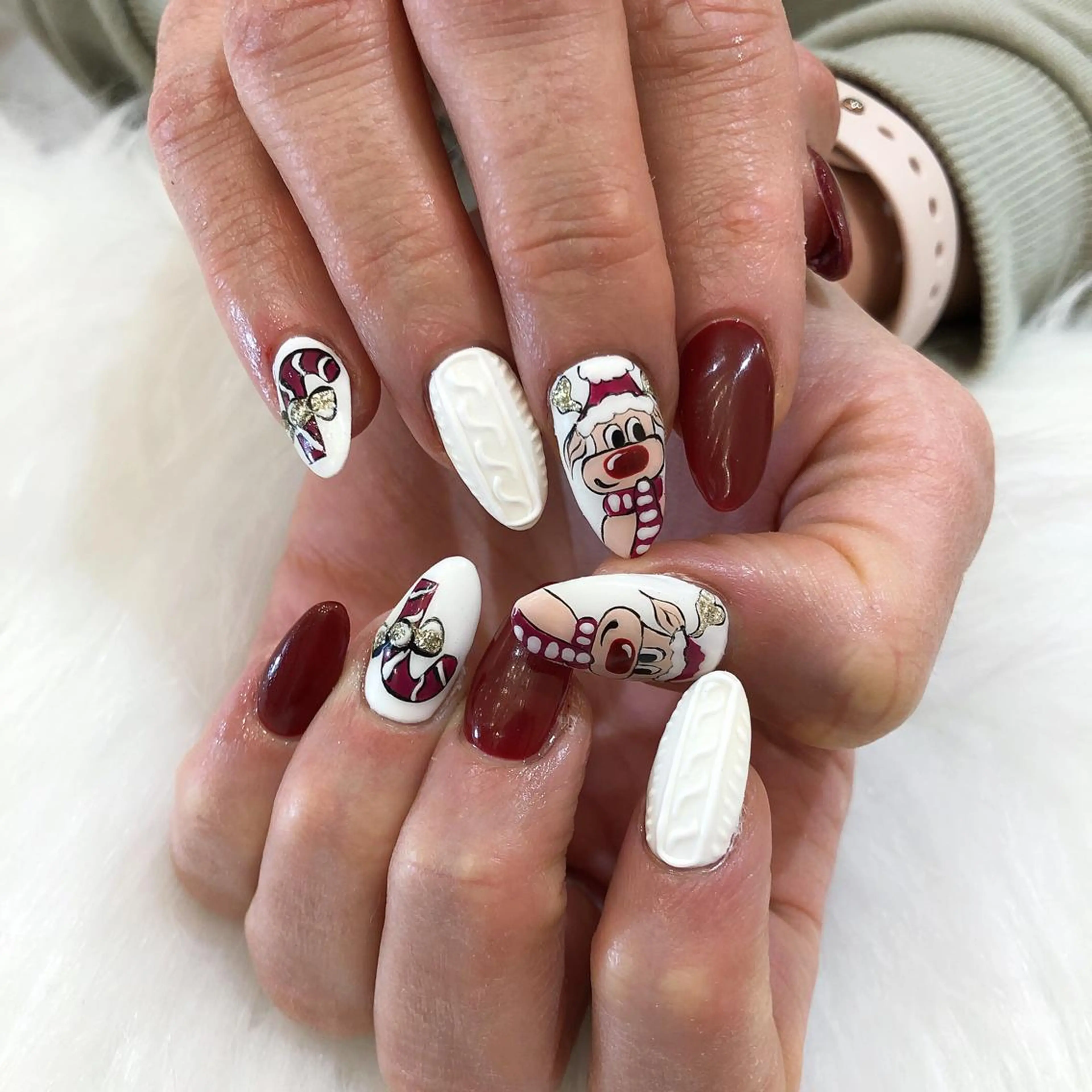 ネイル Silent 話さないネイルサロンのネイルデザイン