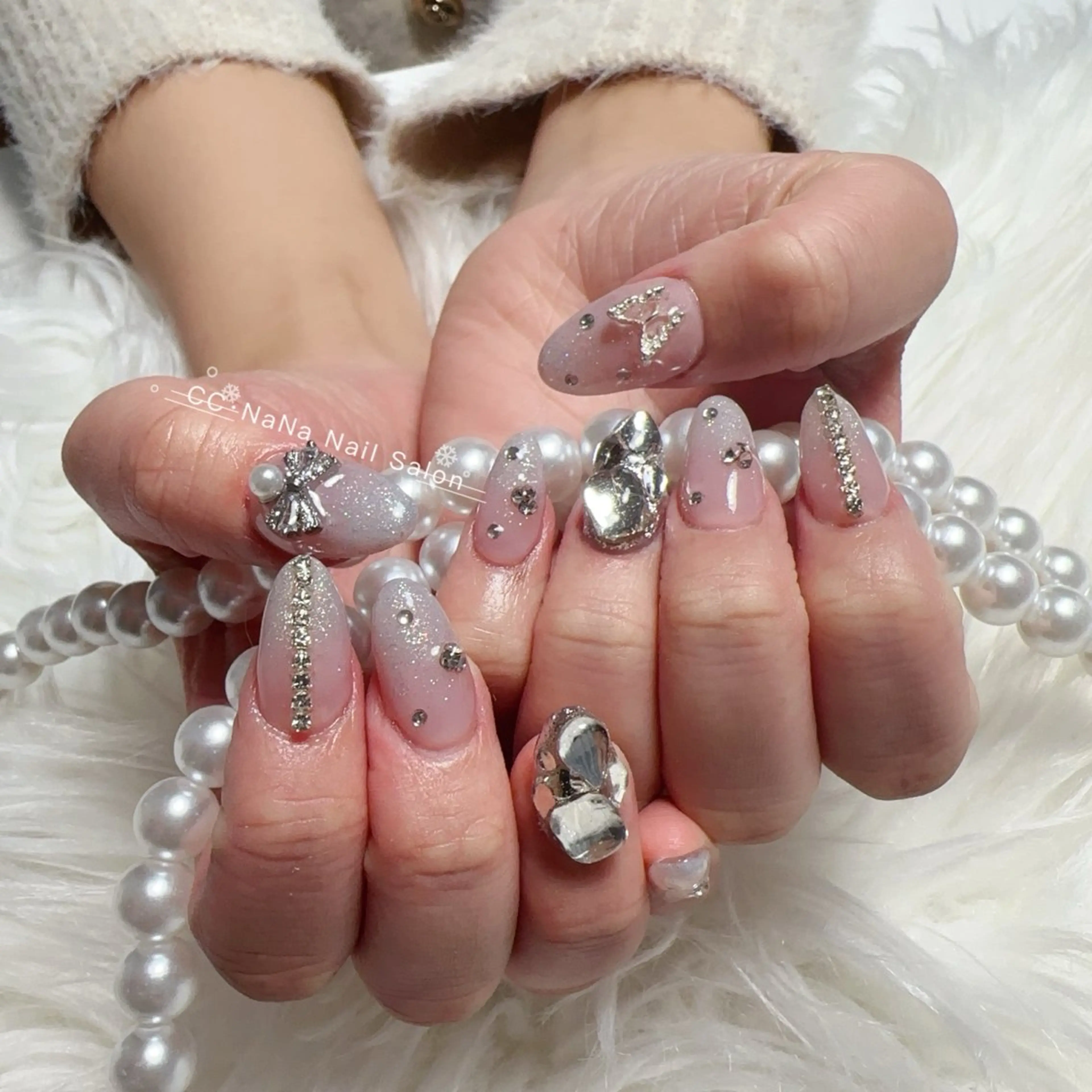 ネイル チークネイル フラッシュネイル ハート キラキラネイル 韓国ネイル ハンドネイル 💎CC・NaNa 韓国風ネイル🌙Cのネイルデザイン