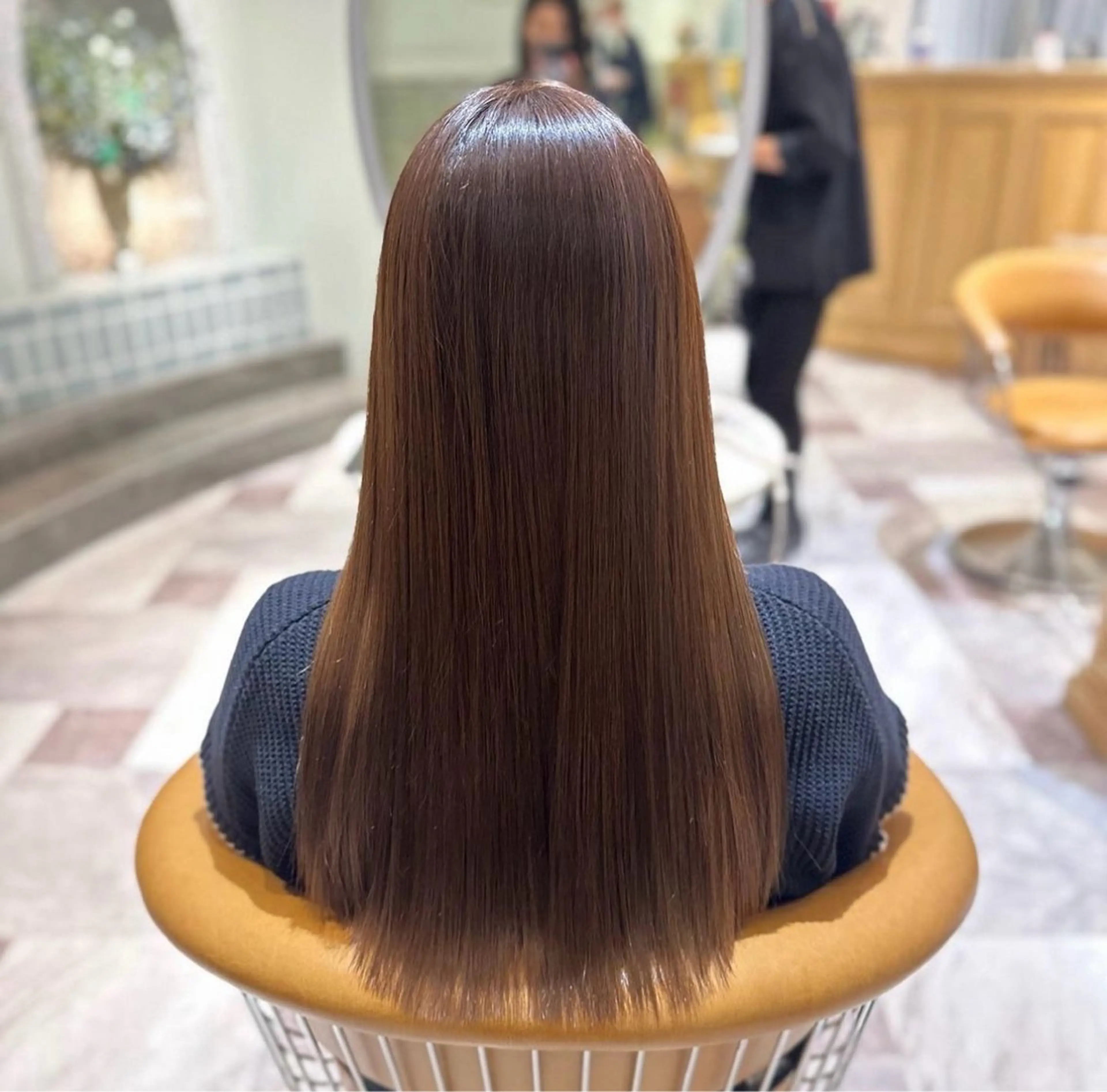 ロング ❤️ブリーチなし💚 ダブルカラー平野実花のヘアスタイル