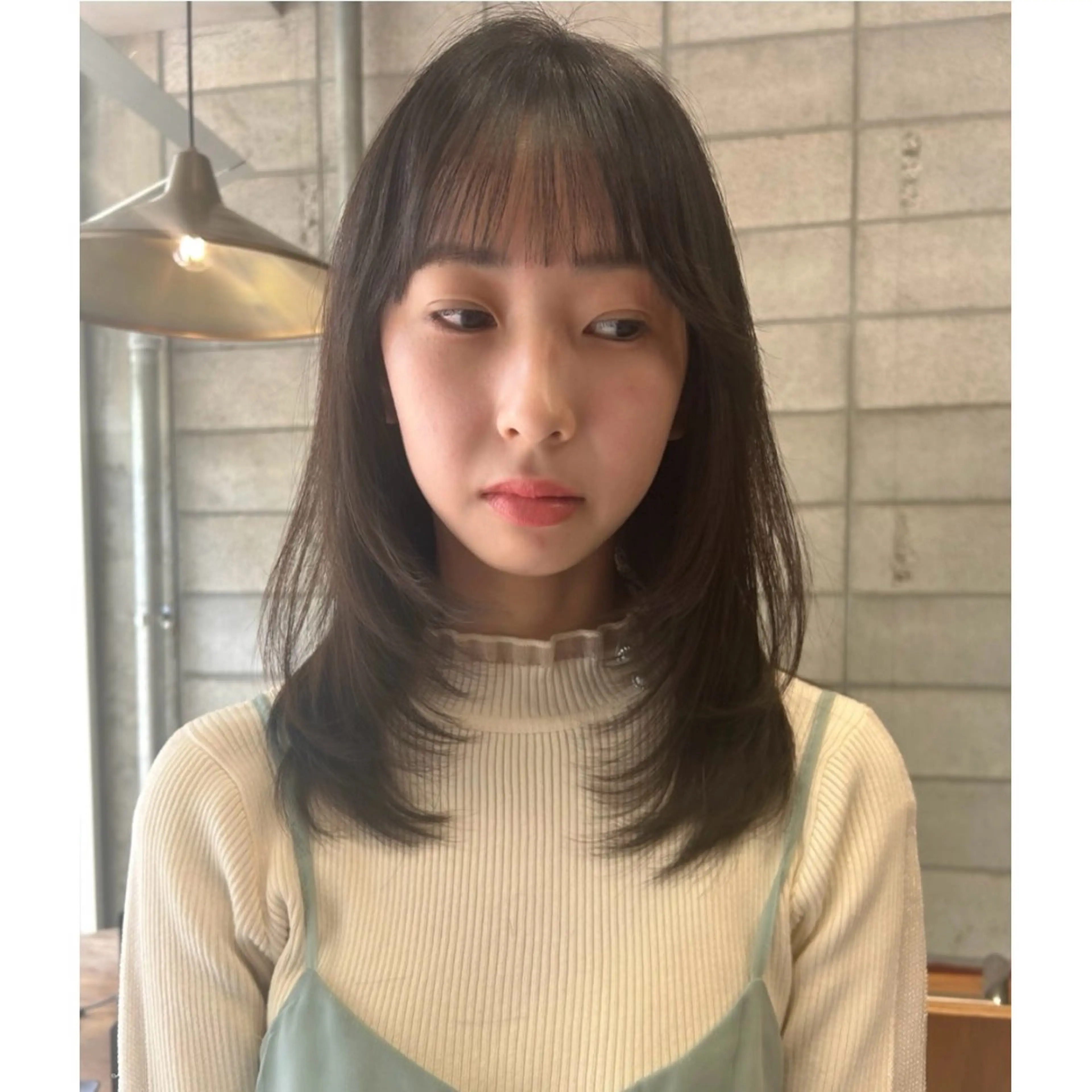 ミディアム カエデ🐬 カットカラーモデルのヘアスタイル