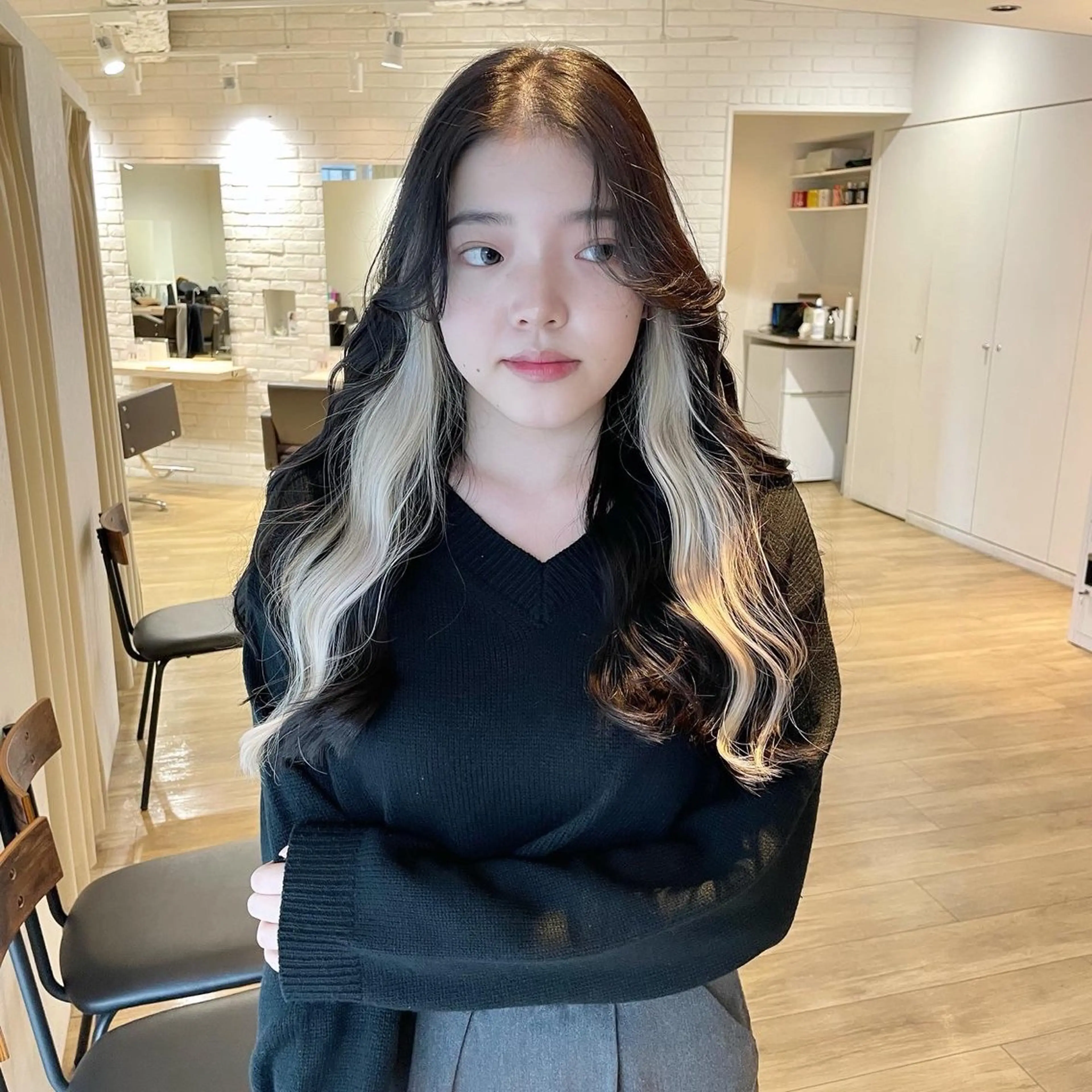 ロング ヘアカラー 前田 菜奈子のヘアスタイル