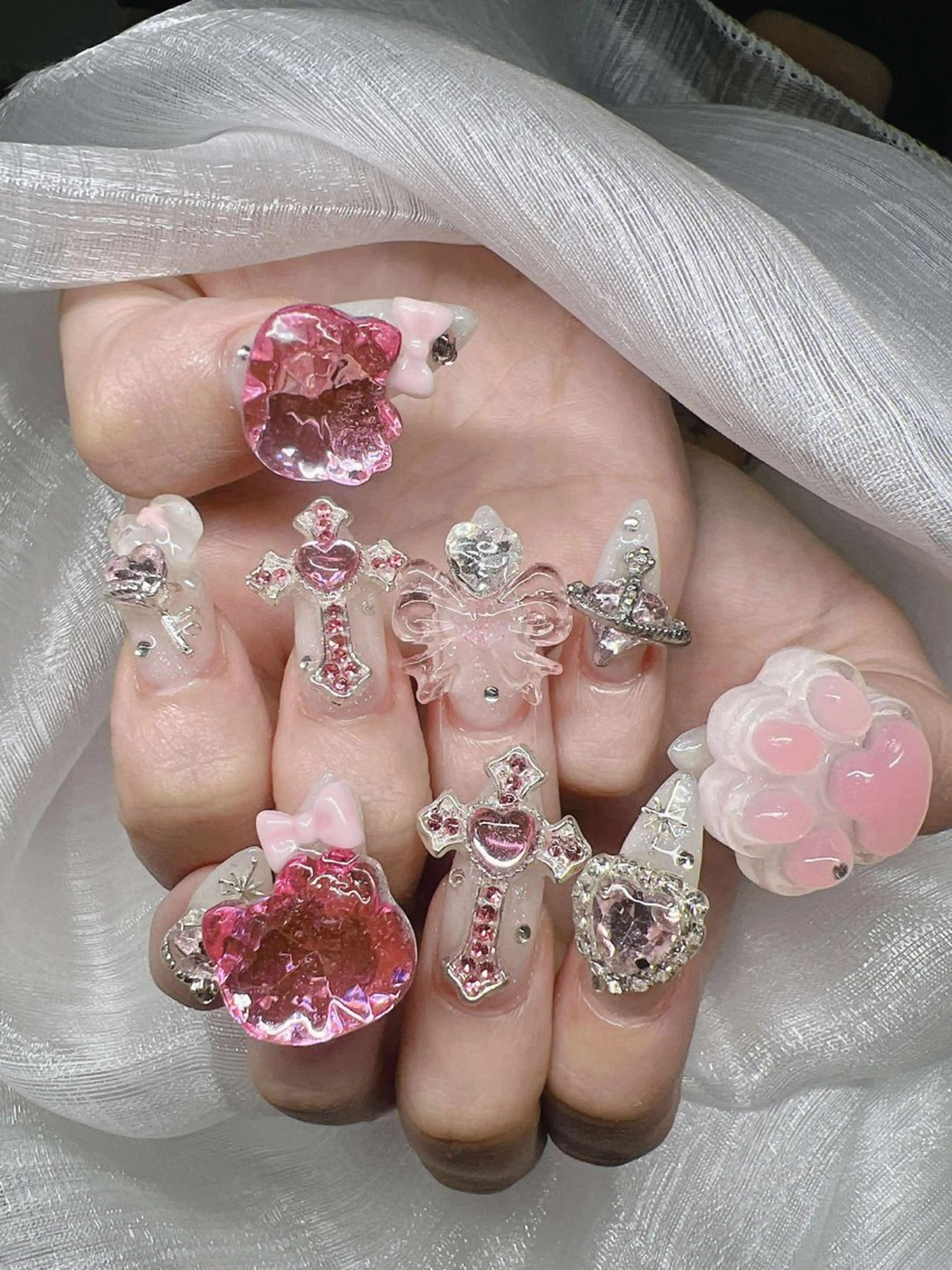 ネイル 長さ出し グラデーション 卒業式 キラキラネイル マグネットネイル ハンドネイル Lee Nailsのネイルデザイン