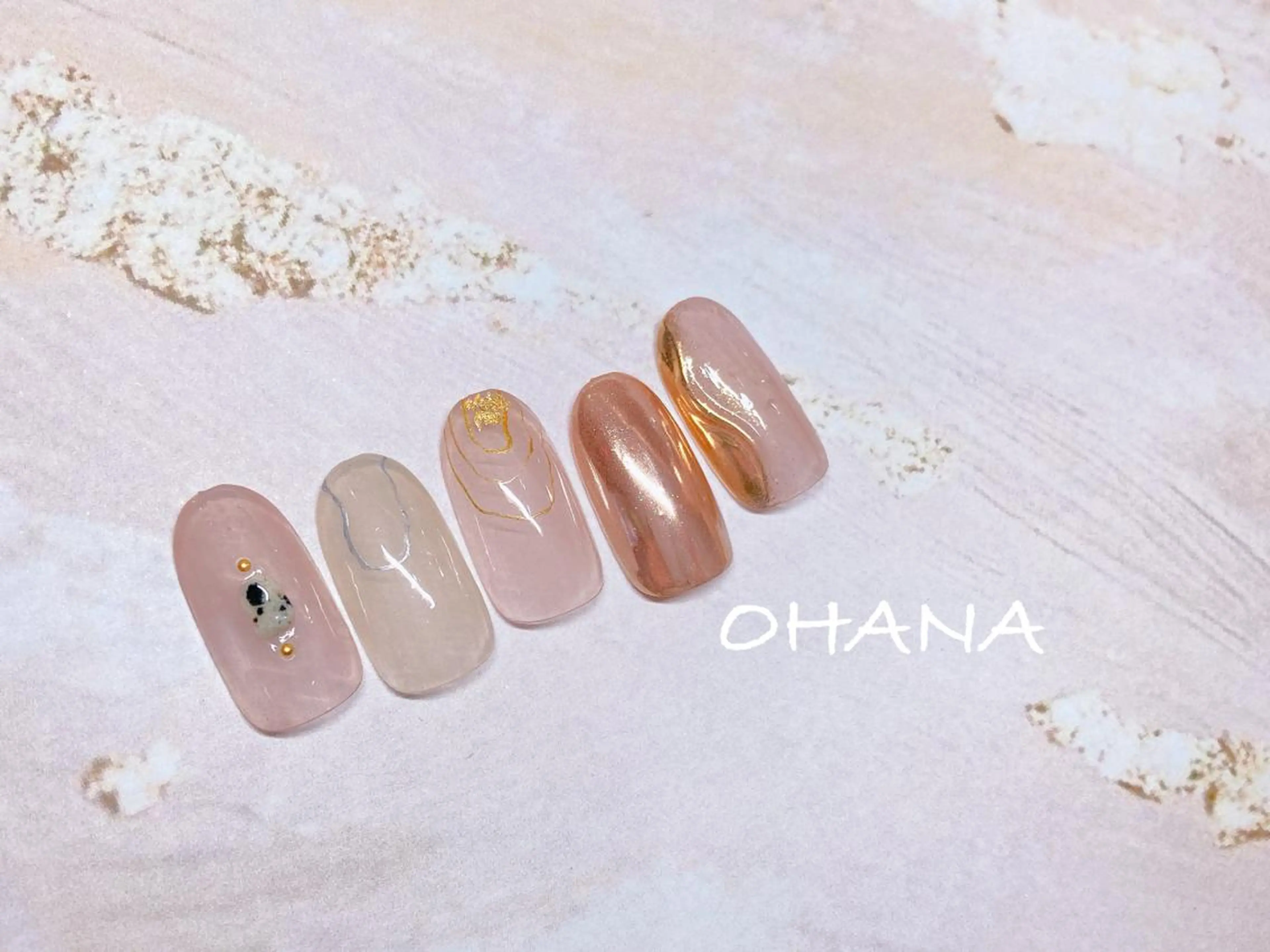 ネイル べっ甲ネイル フットネイル マグネットネイル ミラーネイル ニュアンスネイル nailroom OHANA🌴のネイルデザイン