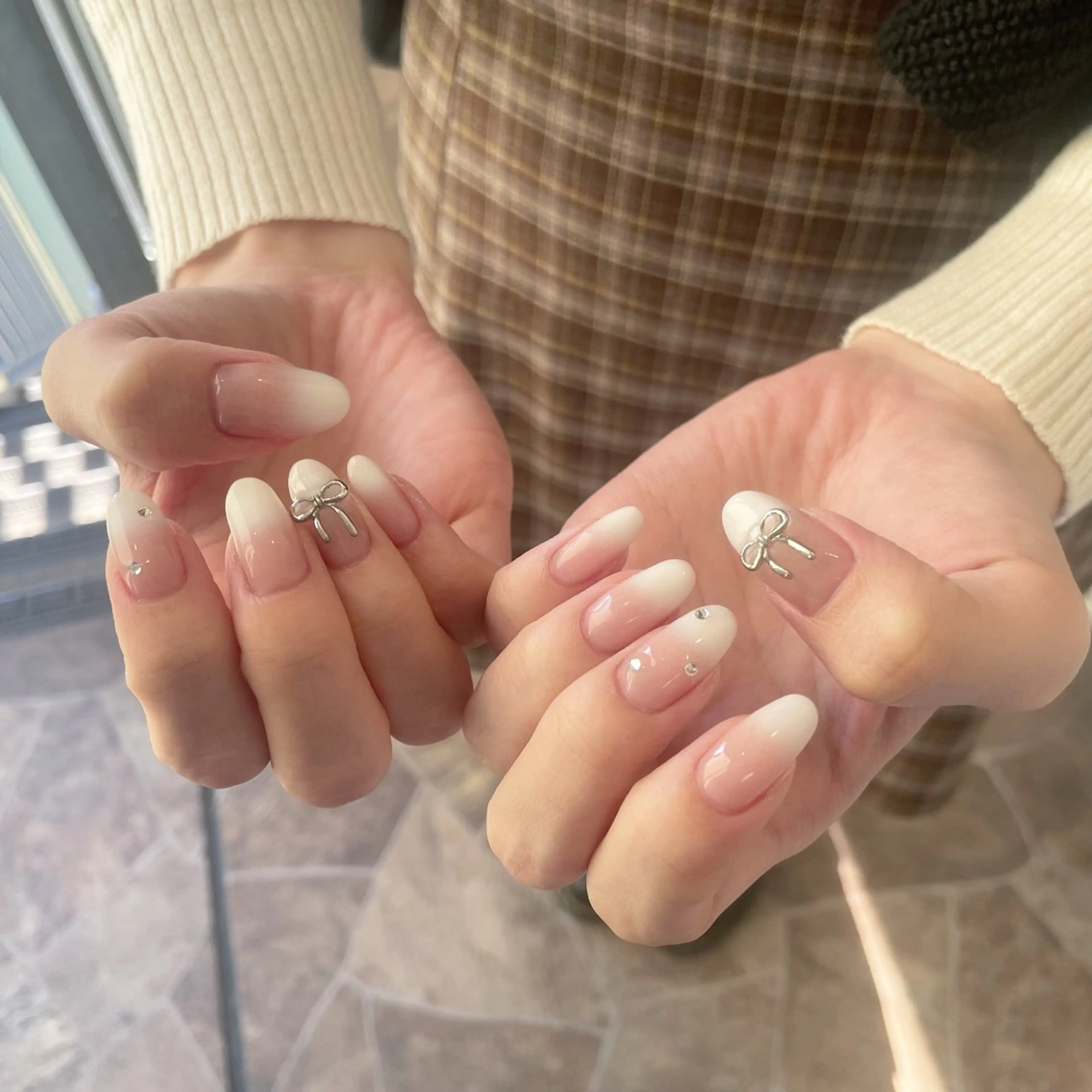 ネイル リボン WOLTOKYO 渋谷/RIAのネイルデザイン