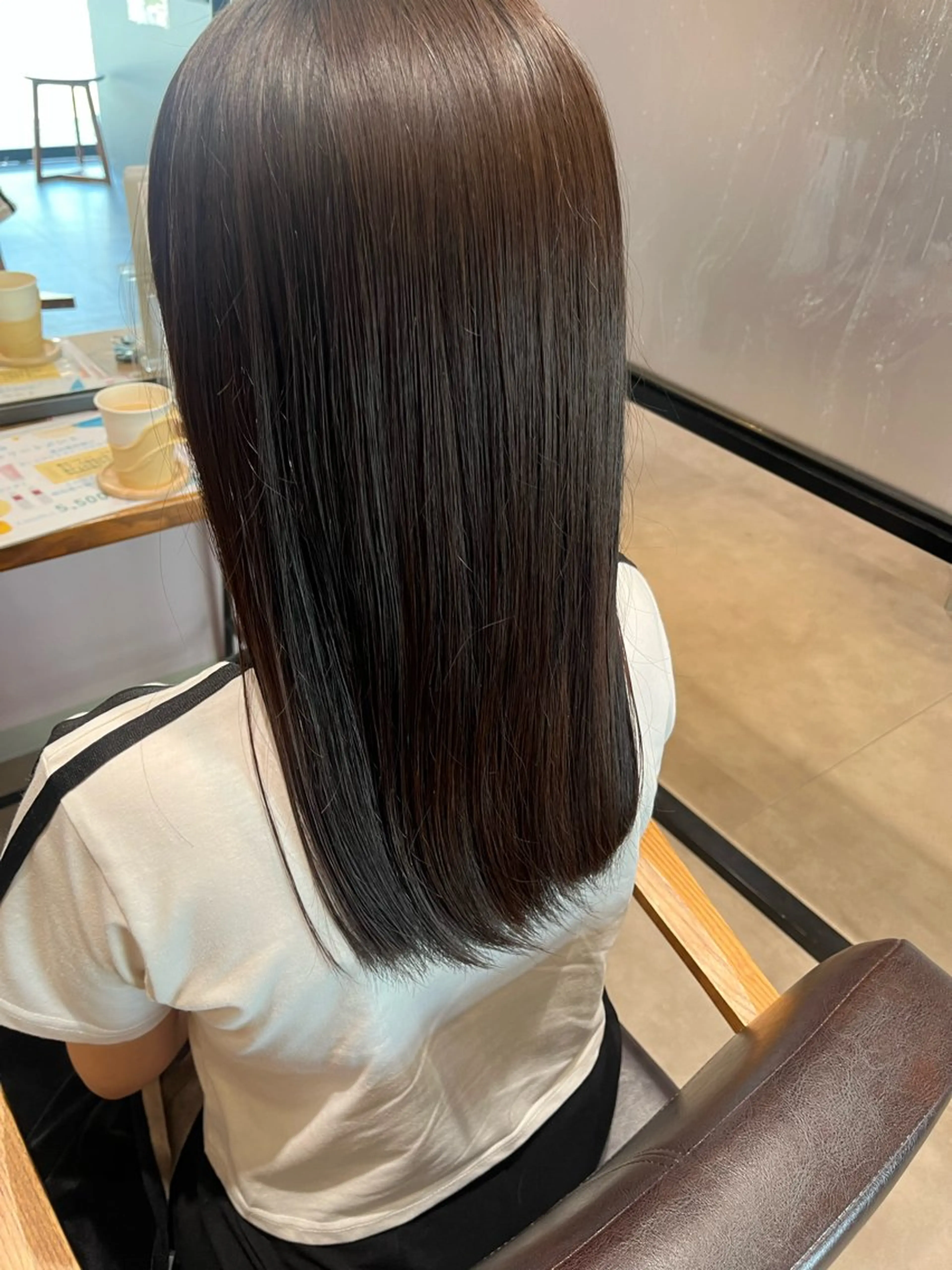 カラー 西原 愛紗のヘアスタイル