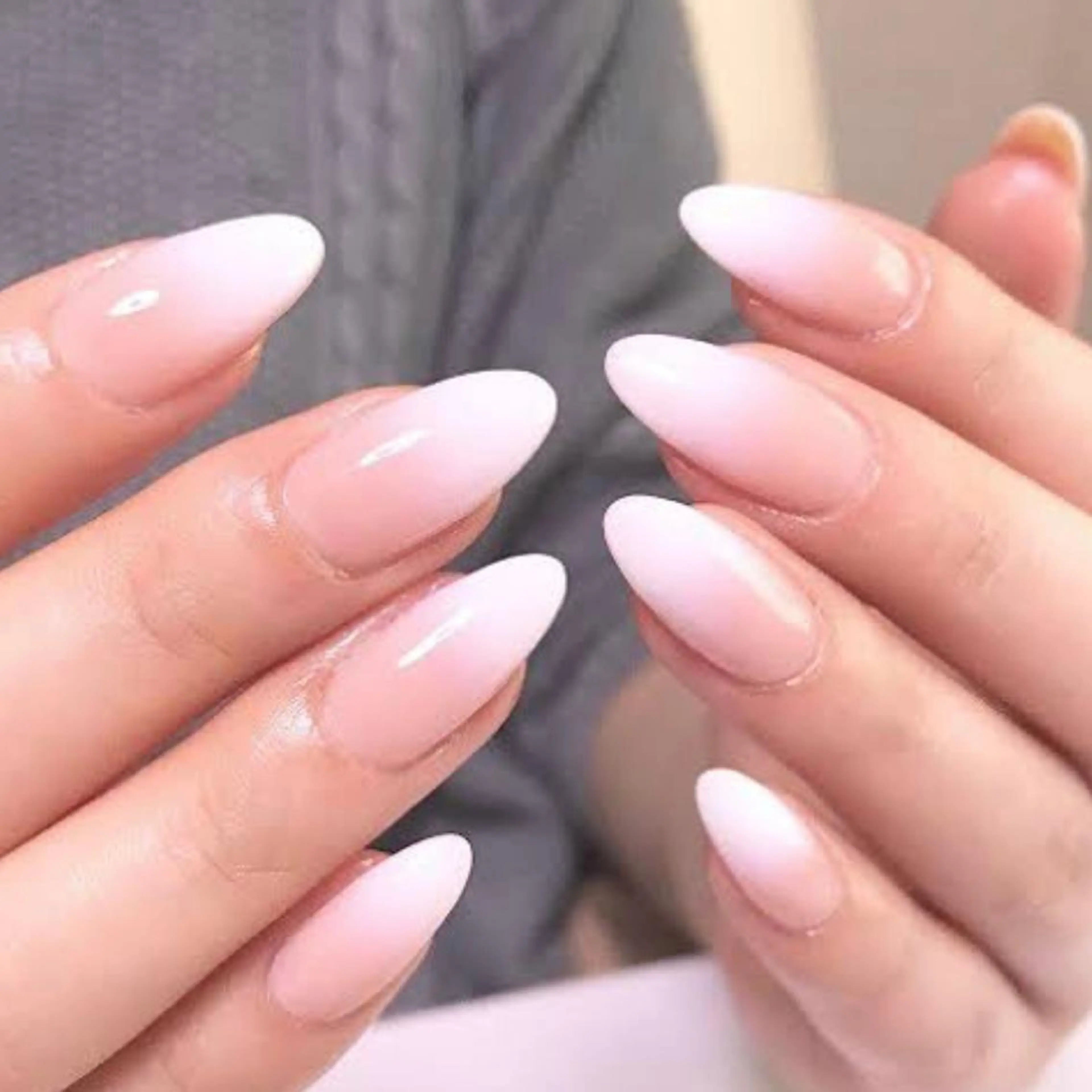 ネイル ジェルネイル グラデーション クレアラルーチェ 袋町のマツエク・マツパデザイン