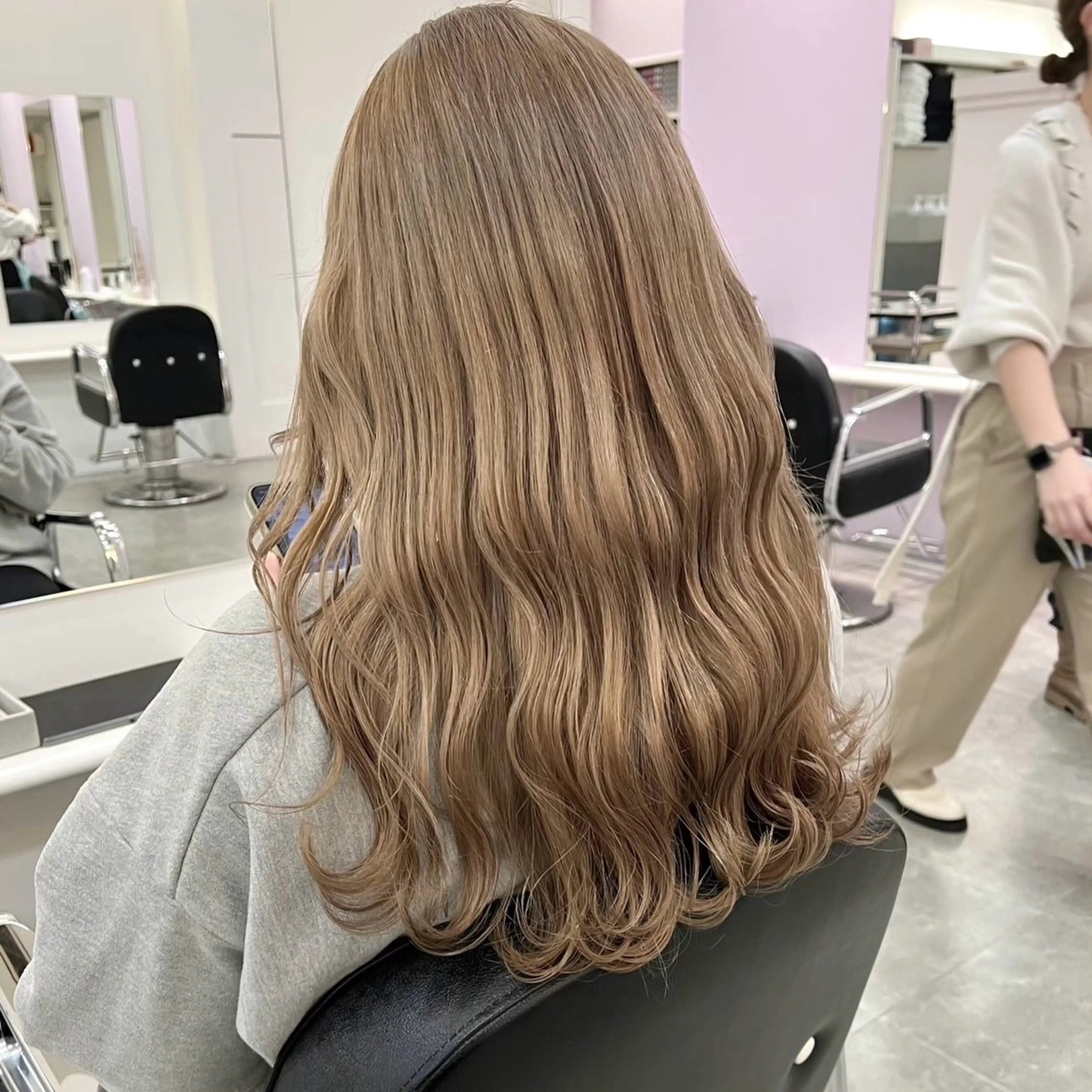 ロング カラー Parve Mix / 根本 梨湖🫧のヘアスタイル