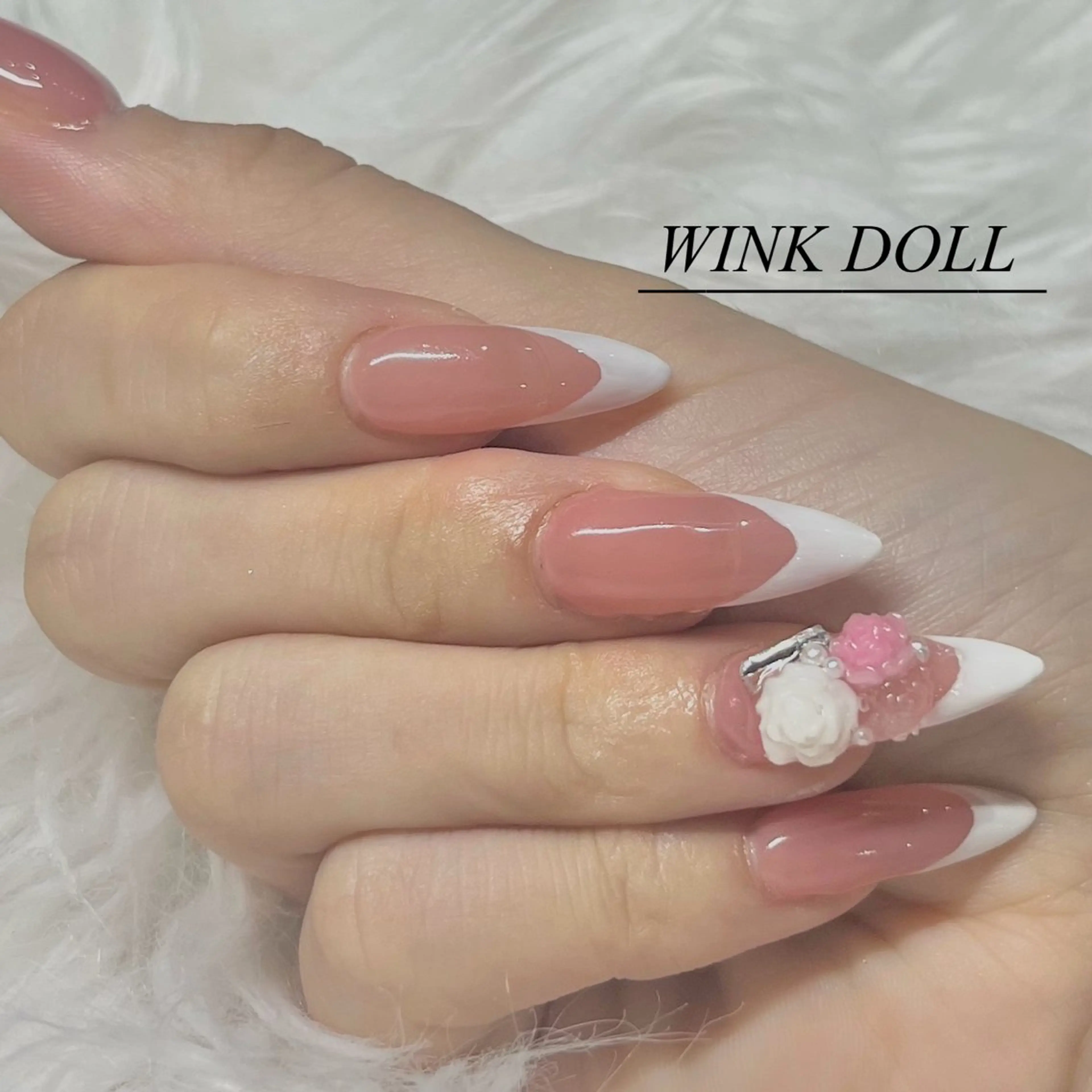 ネイル 長さ出し ハンドネイル WINK DOLL RIANのネイルデザイン