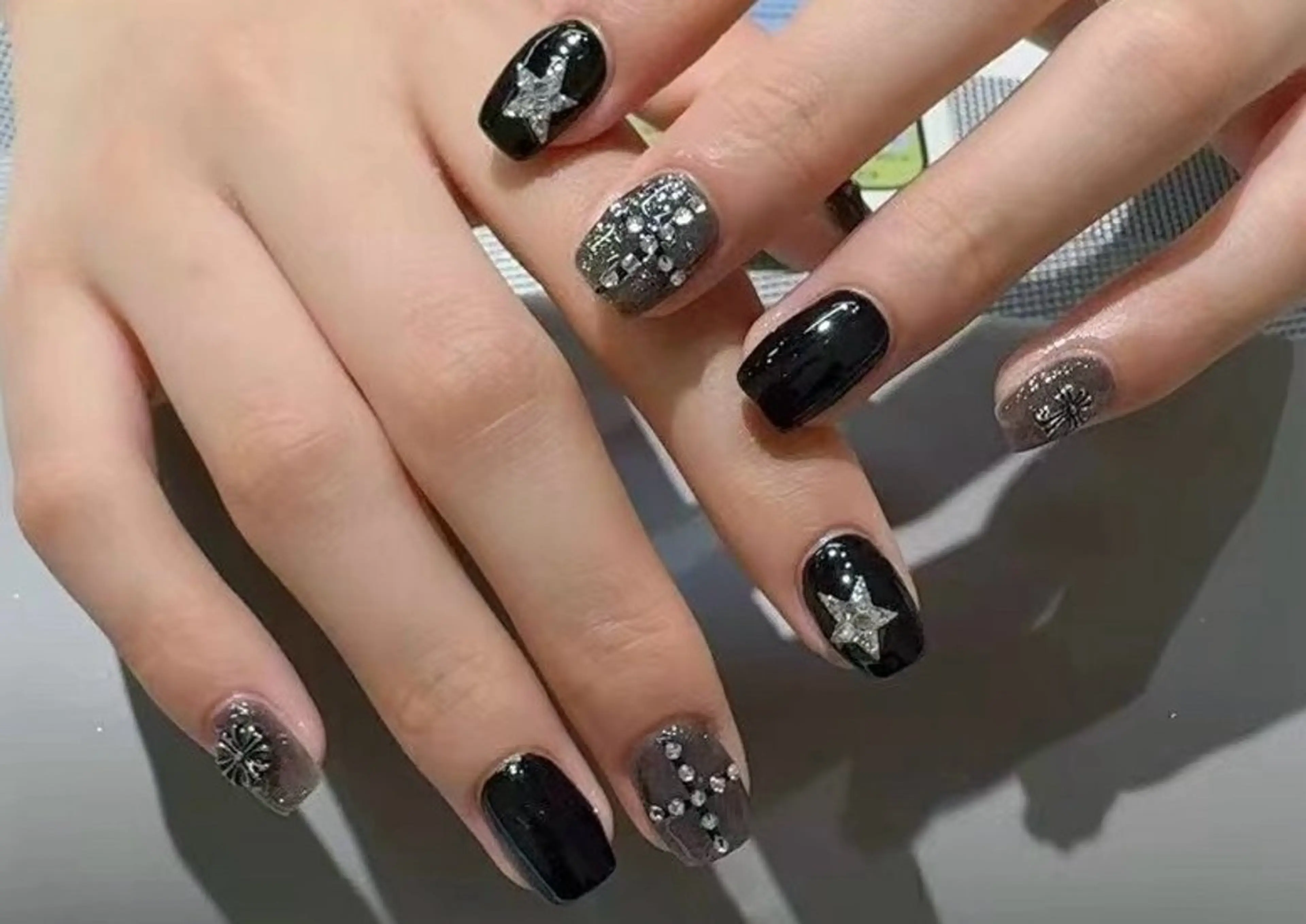 ネイル 里奈 Nailのネイルデザイン