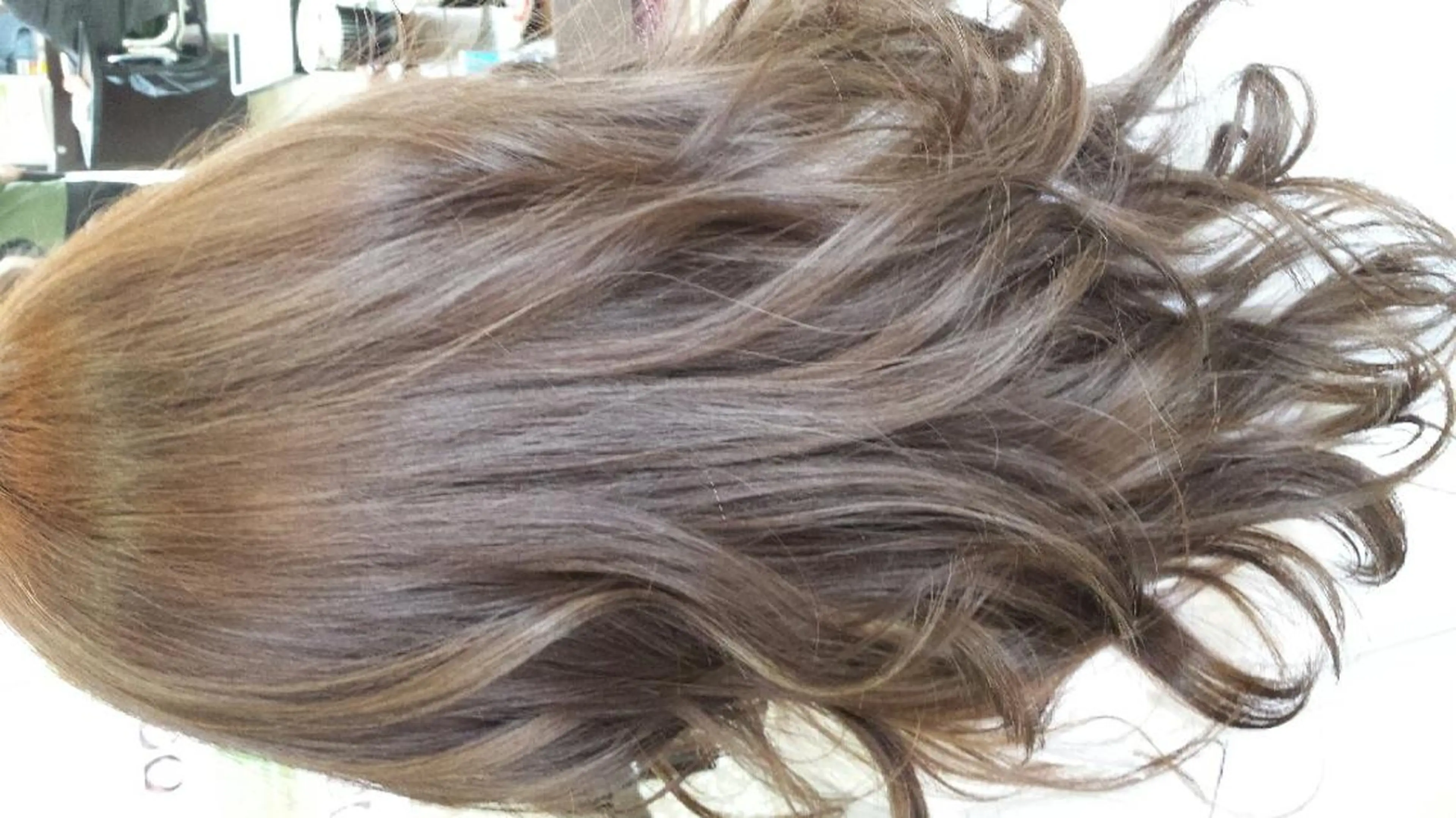 カラー グレージュ ハイライトカラー 大久保 隆蔵のヘアスタイル