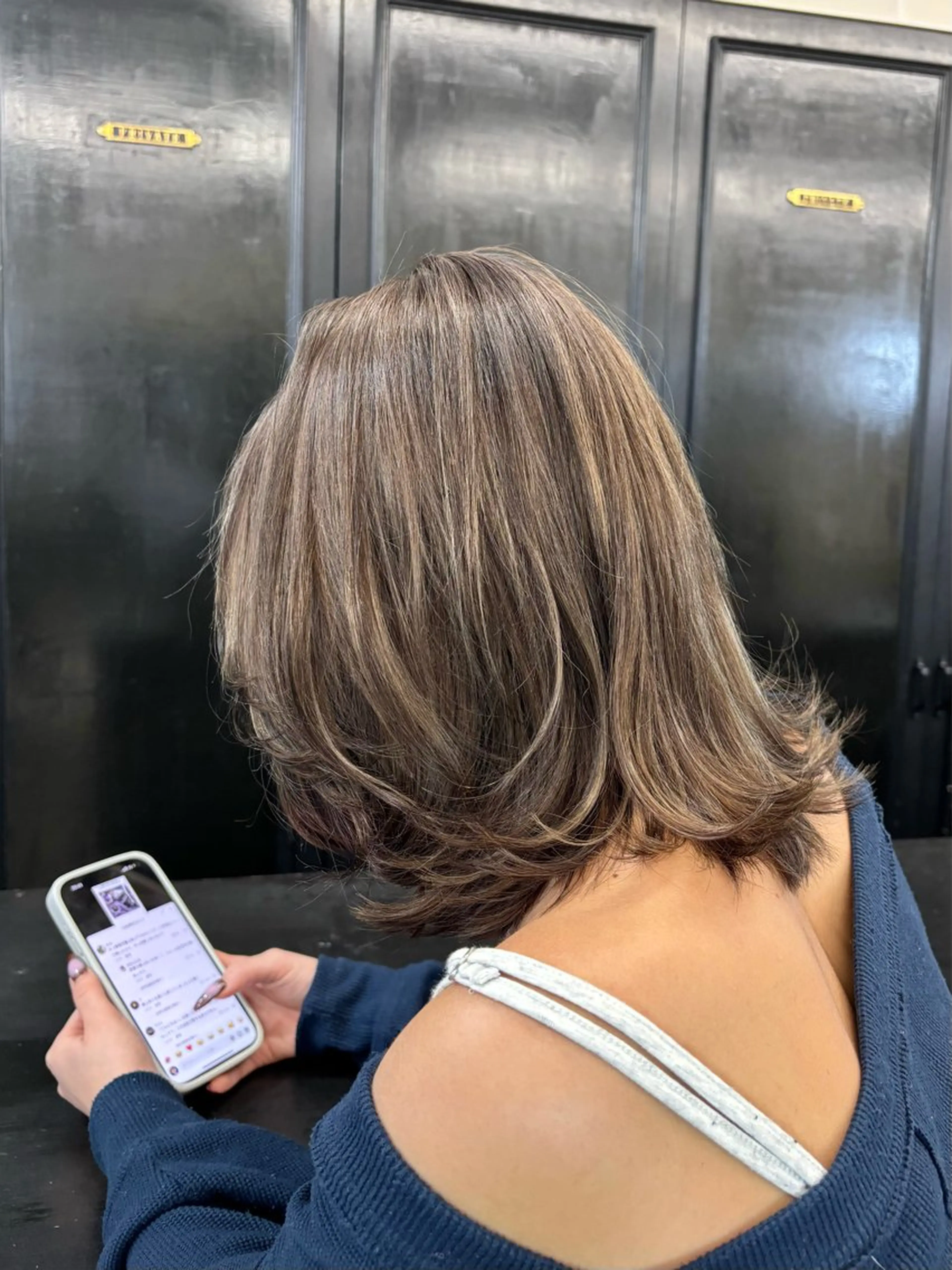 ミディアム カラー ヘアカラー トリートメント オリーブベージュ 🫒🩶Rianaのヘアスタイル