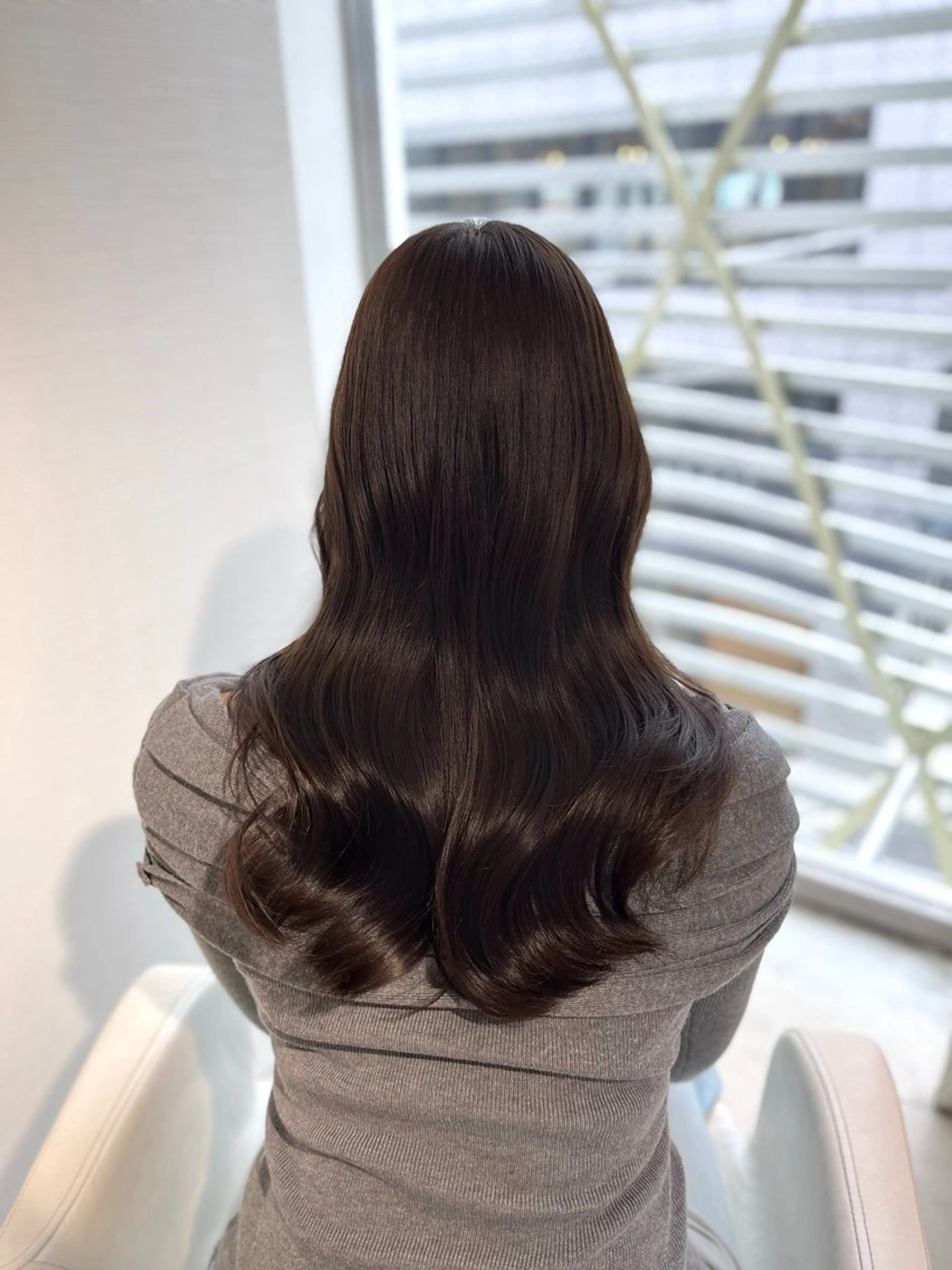 セミロング トリートメント カット ヘアカラー トリートメント ♥️透明感×抜け感 ベージュ/佑珠♥️のヘアスタイル