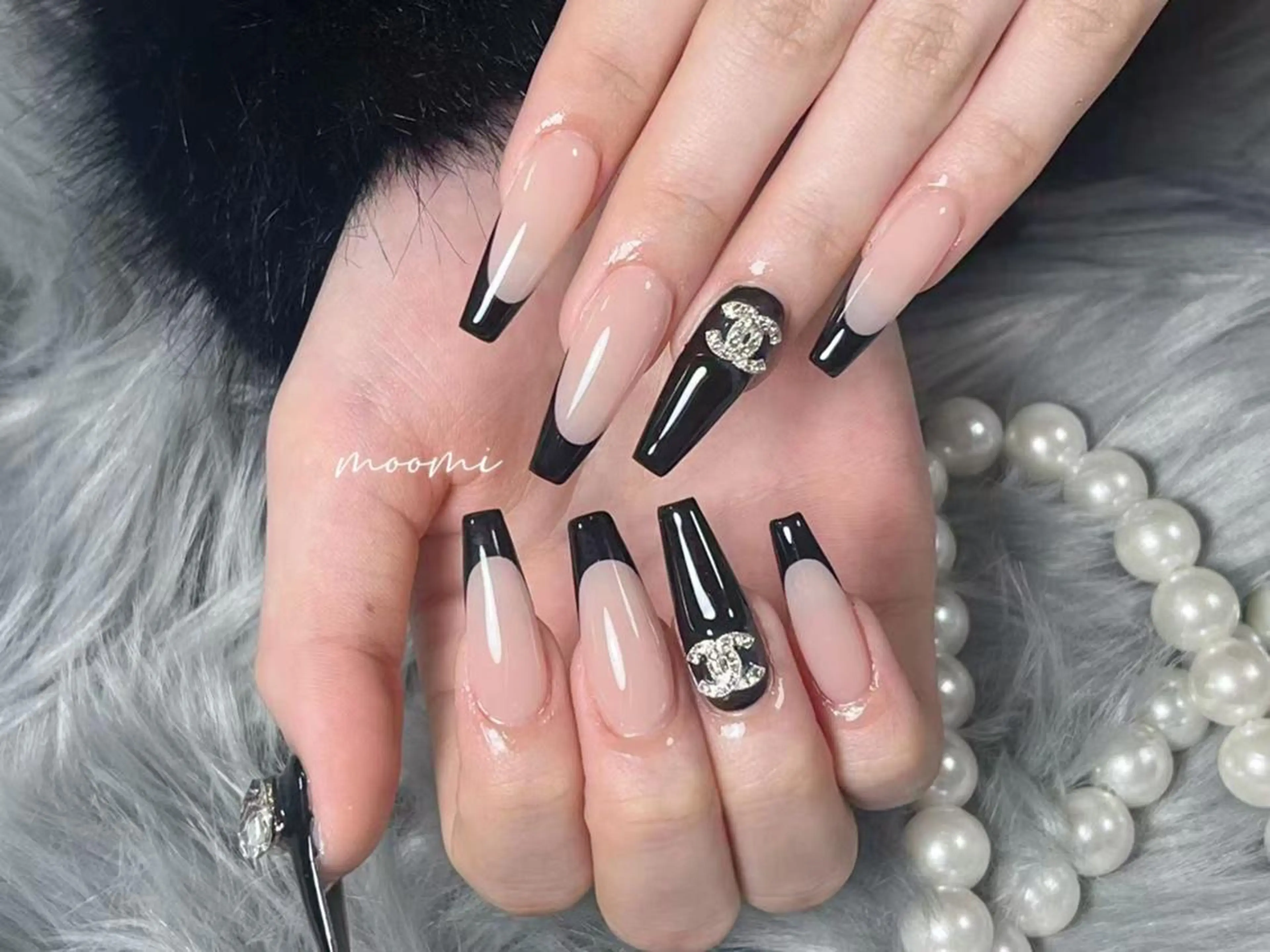 ネイル 長さ出し ジェルネイル グラデーション 韓国ネイル マグネットネイル moomi nail スカルプ専門のネイルデザイン