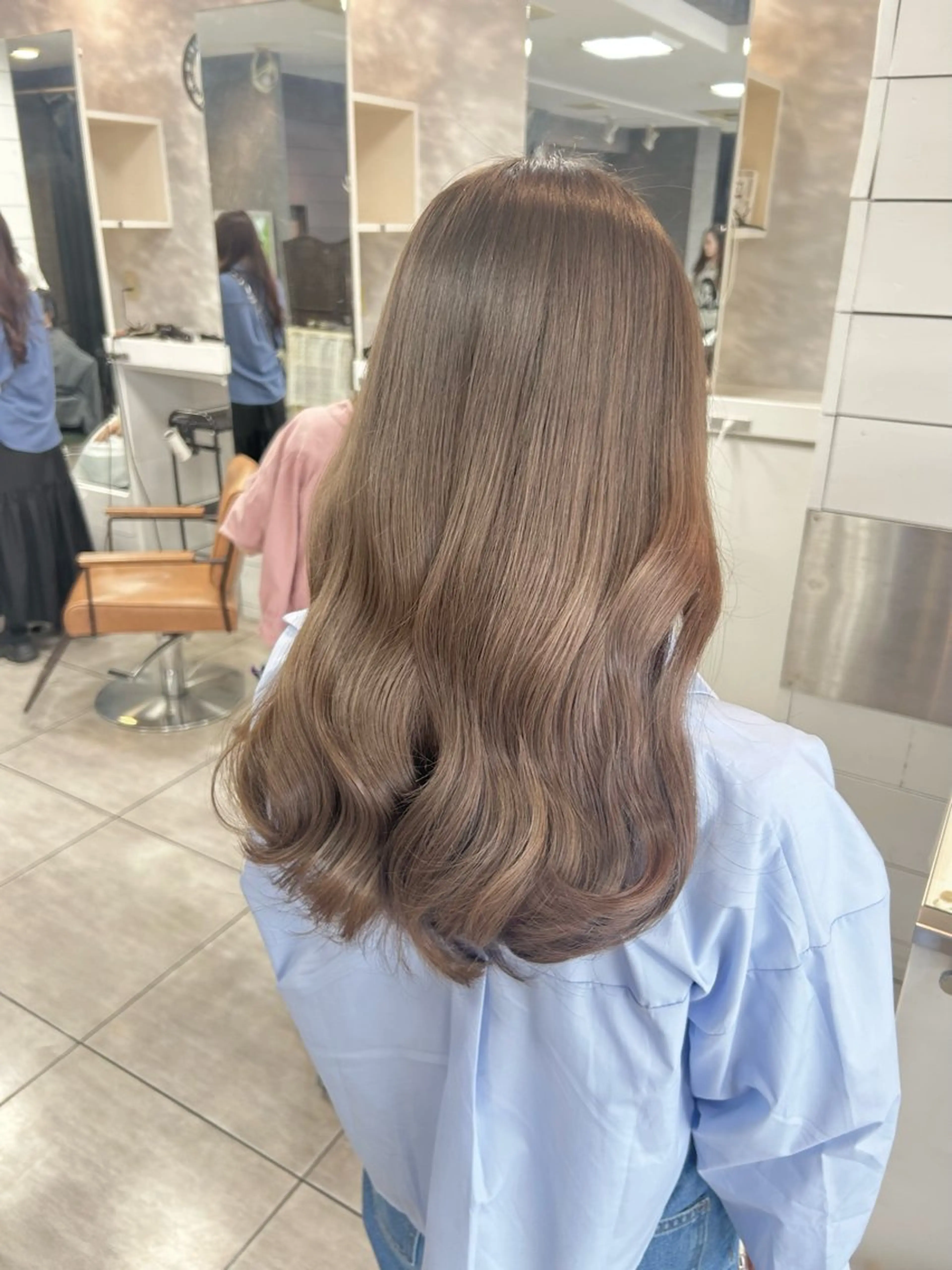 セミロング カット ヘアカラー 🫧艶髪カラー🫧 森本くるみのヘアスタイル