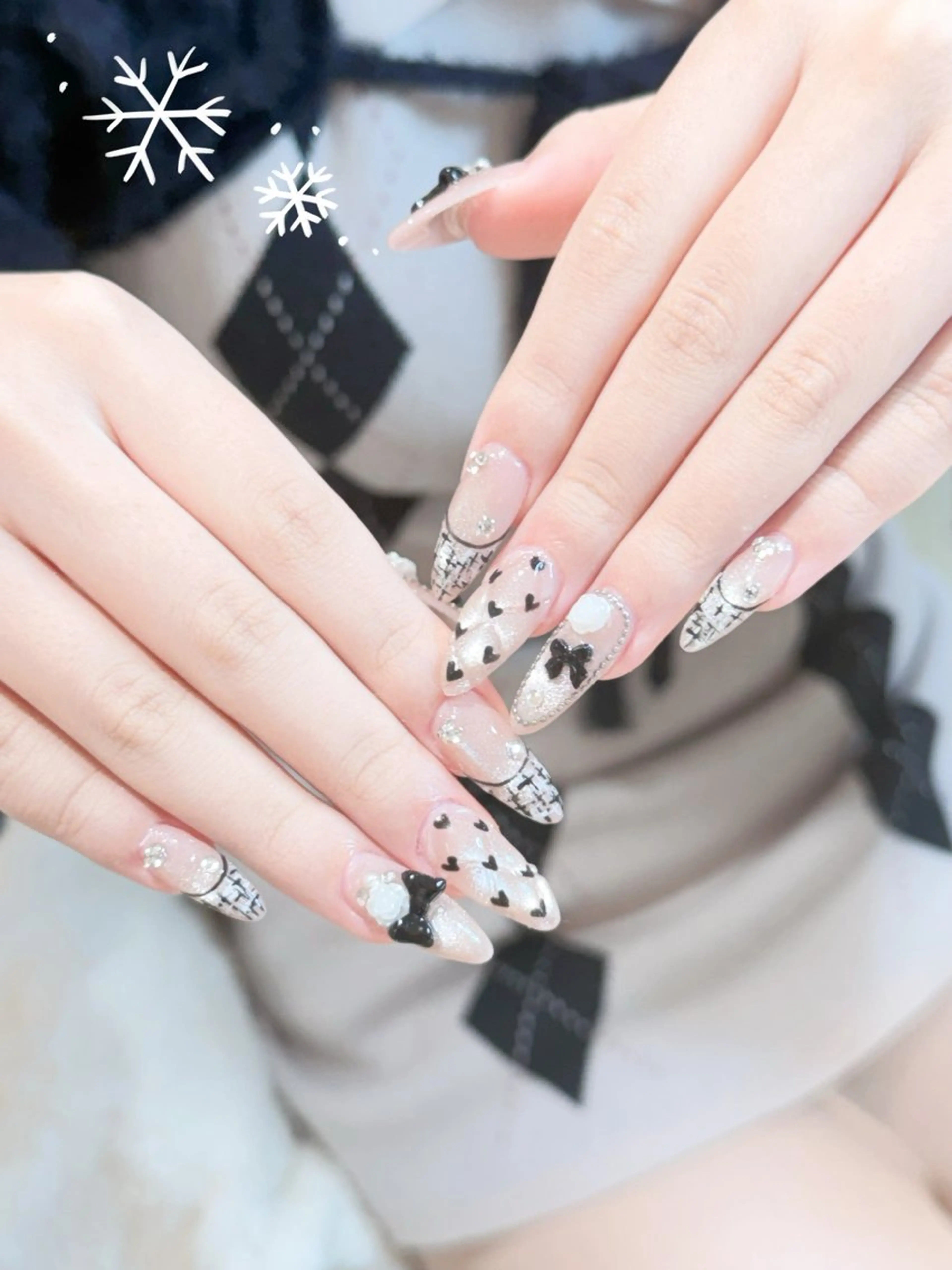 ネイル チークネイル 長さ出し フレンチネイル ガーリー 韓国ネイル ハンドネイル ハンドケア Sun Nail 池袋のエステ・リラクイメージ