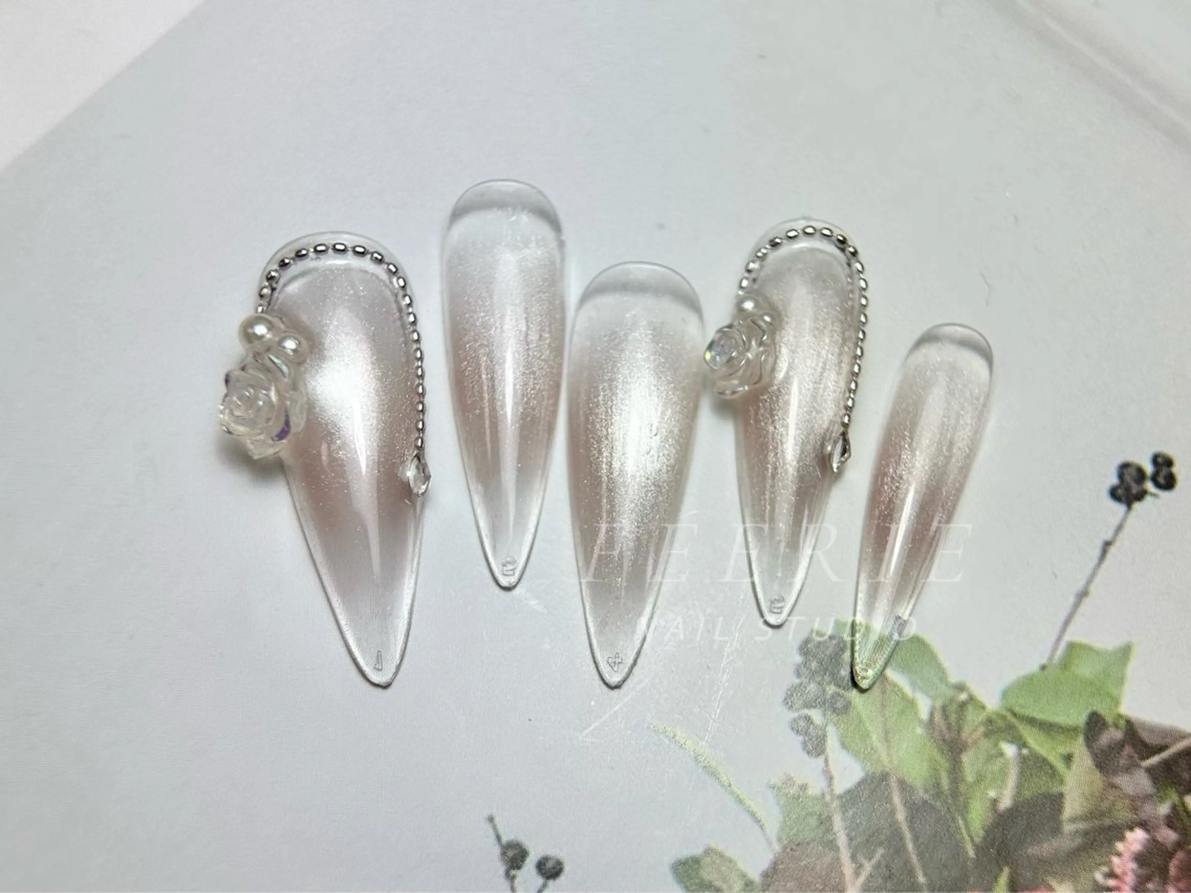 ネイル 成人式 長さ出し フットネイル フレンチネイル ジェルネイル ハンドネイル nail salon Feerieのネイルデザイン