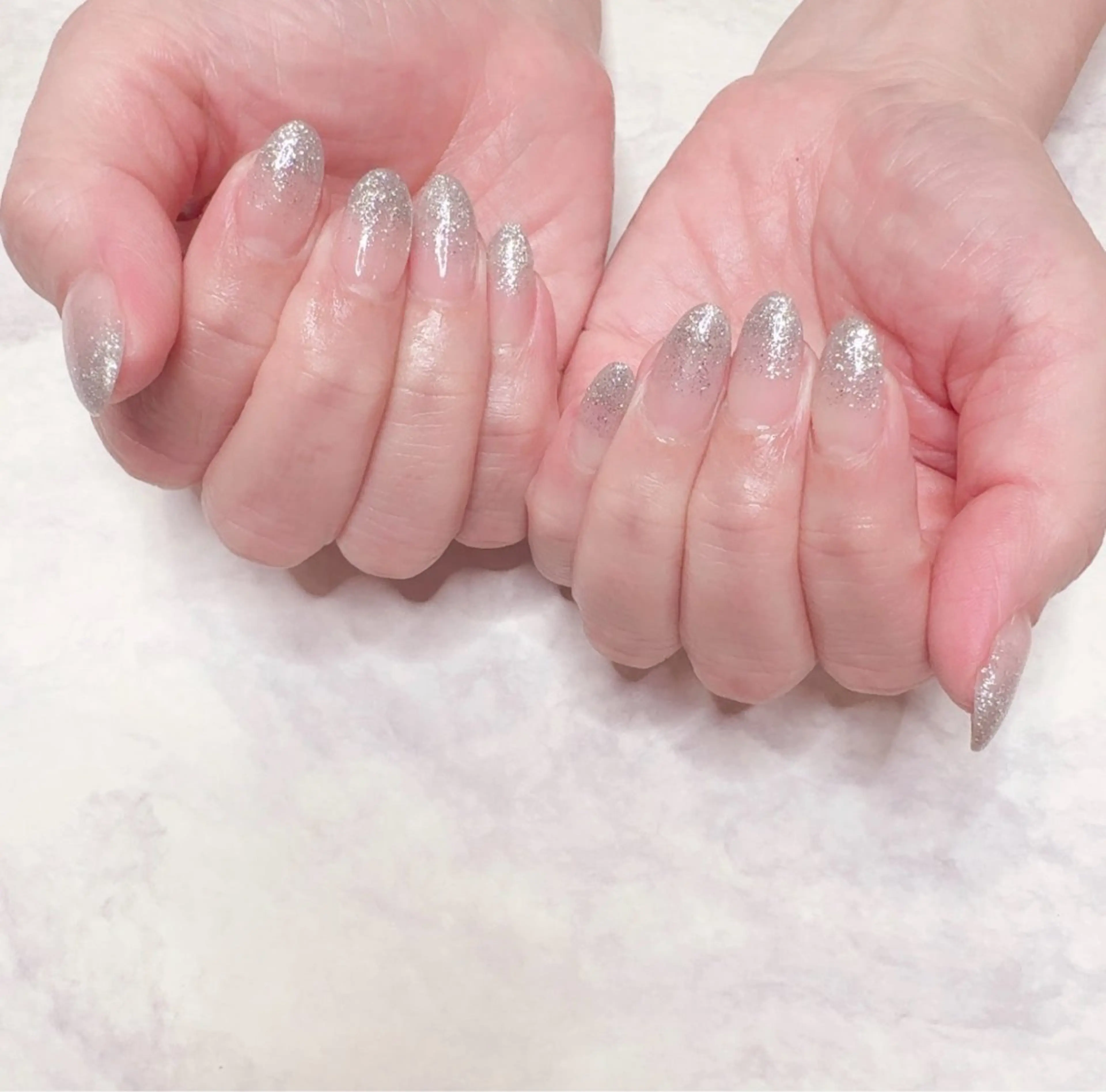 【ずっとオフ無料🎶】ラメグラデーションの写真