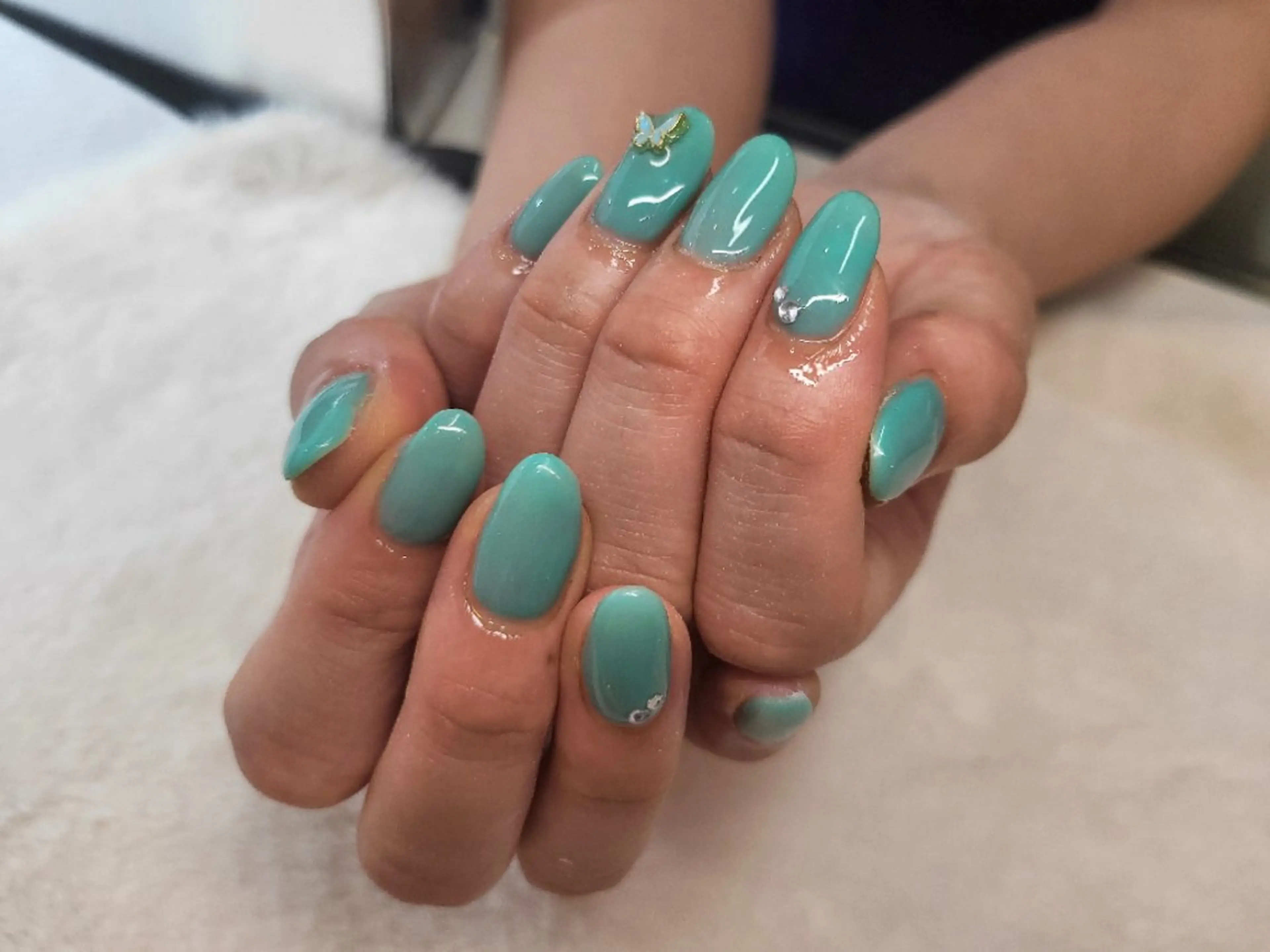 ネイル ブルー ジェルネイル ワンカラーネイル パラジェル ハンドネイル ハンドケア 心斎橋Salon Epokkuのネイルデザイン