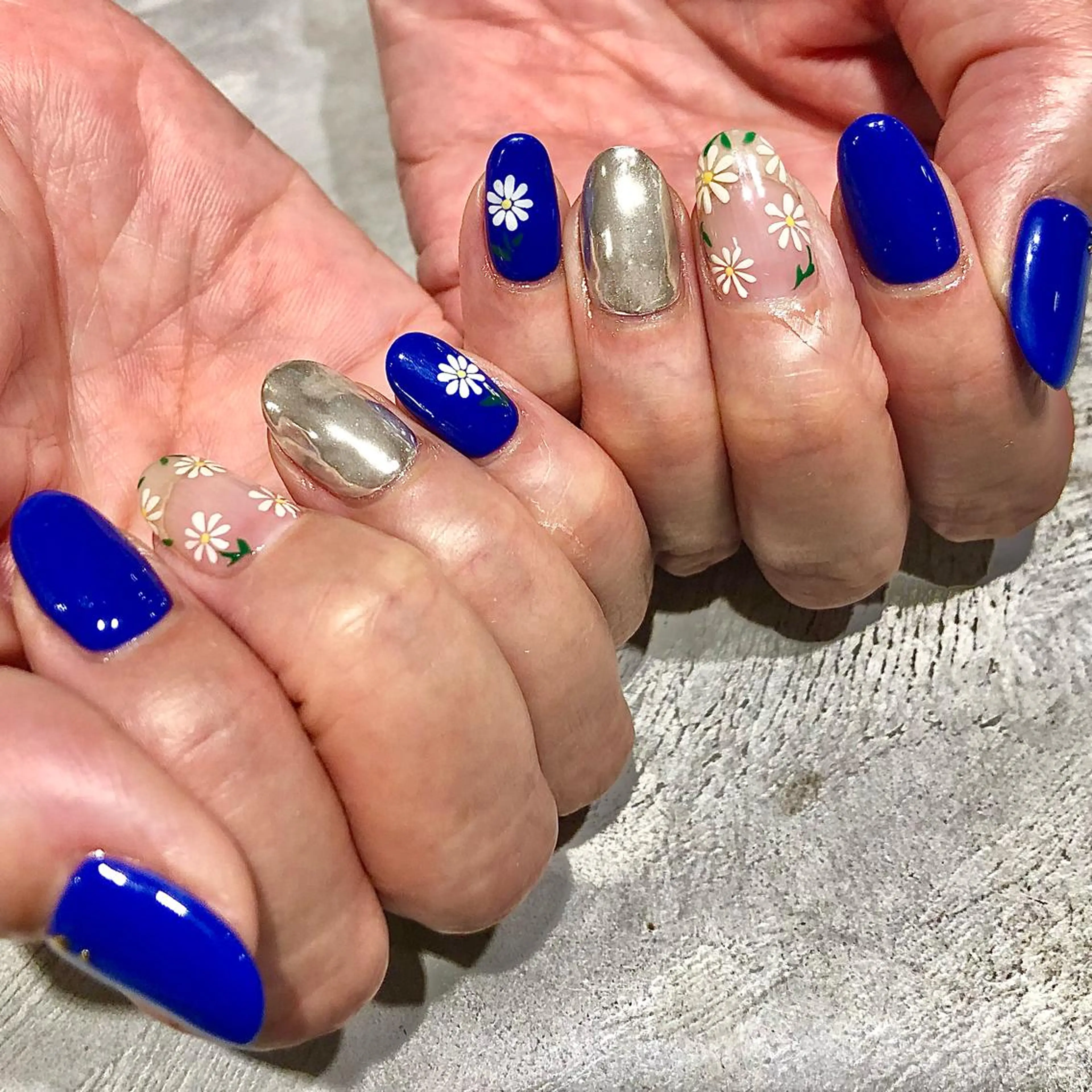 ネイル 望月 亜沙美のネイルデザイン