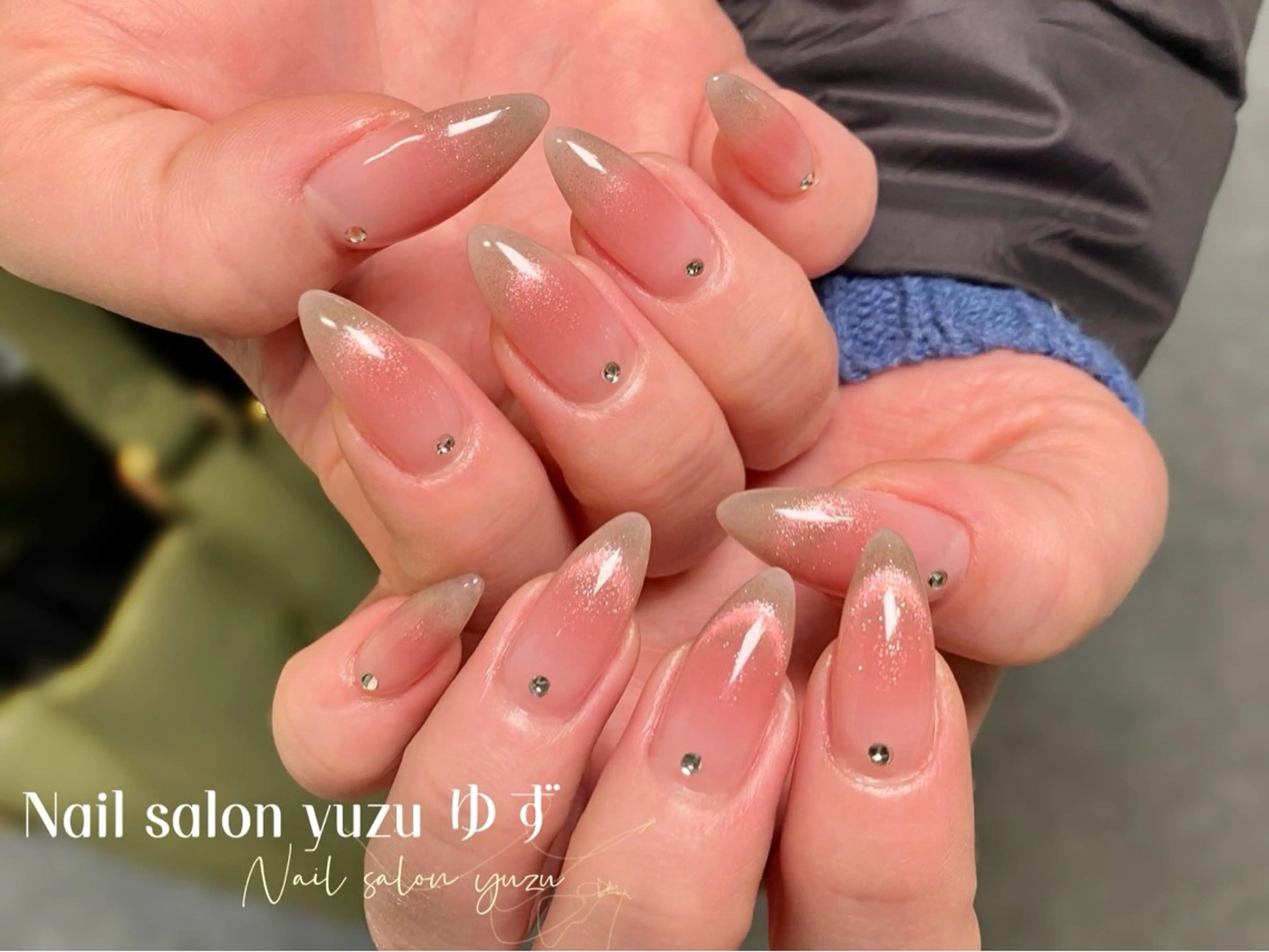ネイル カジュアル チークネイル 成人式 ドット フレンチネイル ゆず- Nail Salonのネイルデザイン