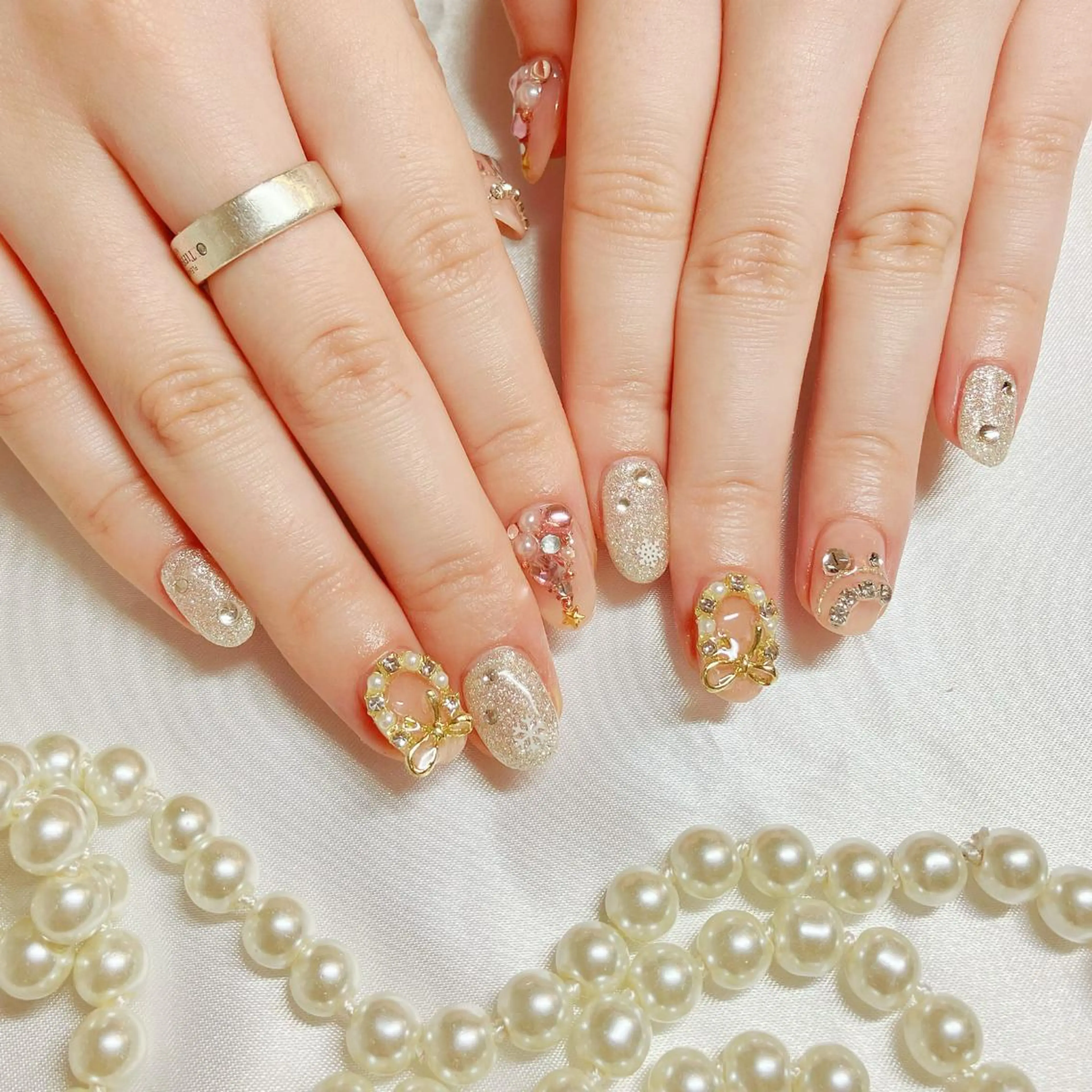 ネイル オーロラネイル フラッシュネイル 氷ネイル・うるうるネイル キラキラネイル 韓国ネイル Amour baseのネイルデザイン