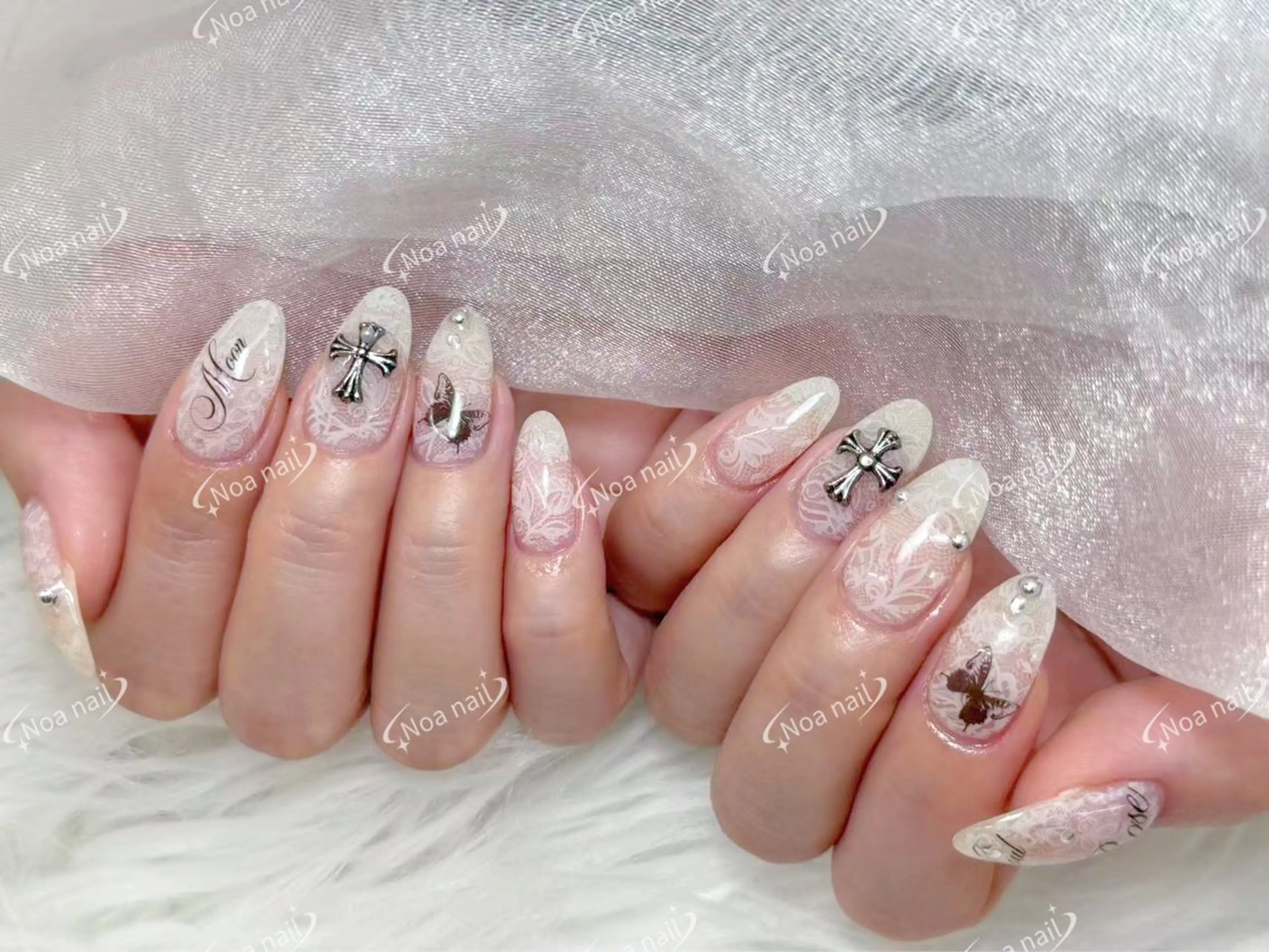 ネイル フレンチネイル グラデーション 韓国ネイル マグネットネイル 持ち込み ハンドネイル Noa Nail みつきのネイルデザイン