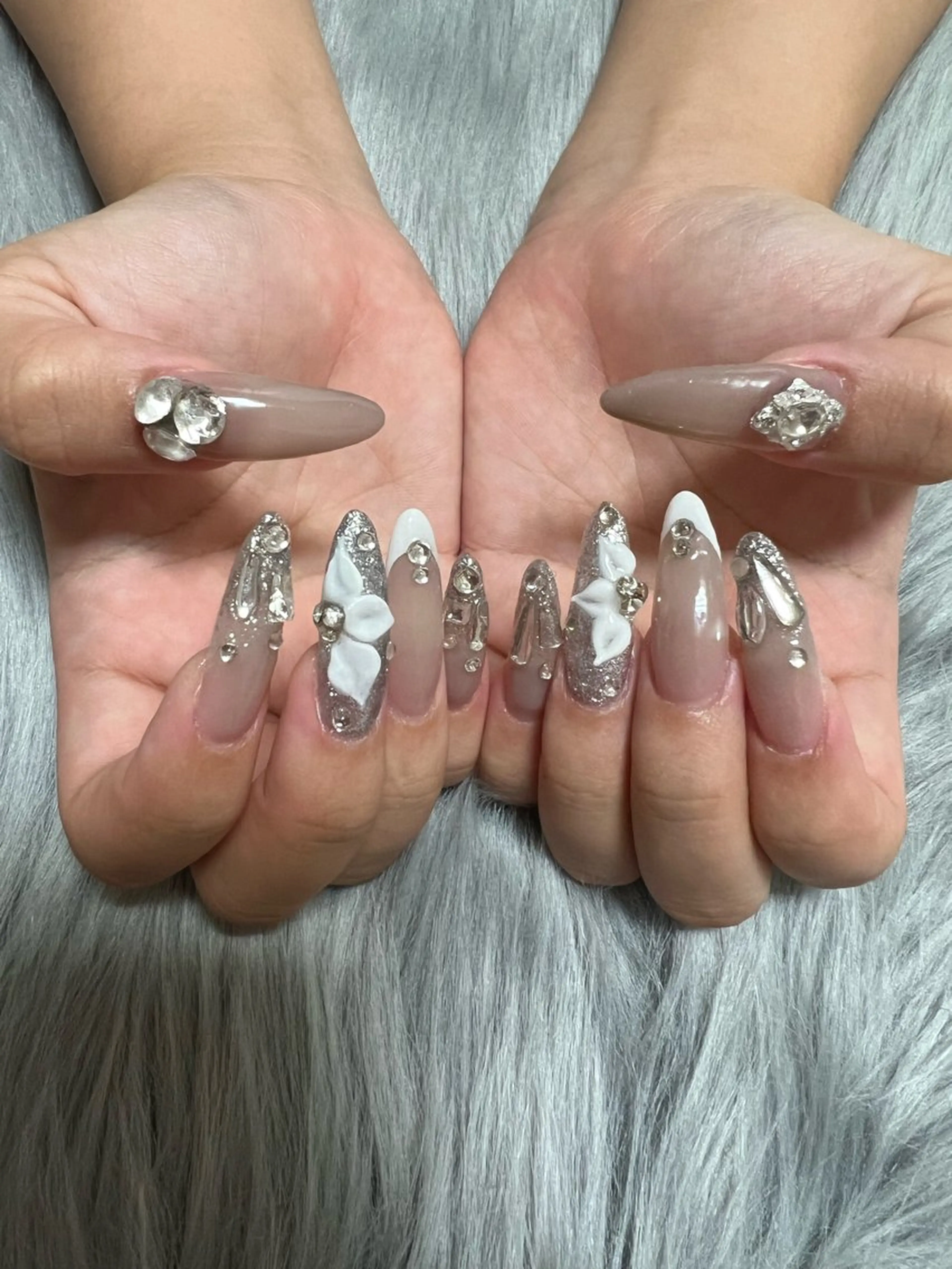 ネイル ハンドネイル ハンドケア RÊVIA所属・RÊVIA (レヴィア)のネイルデザイン