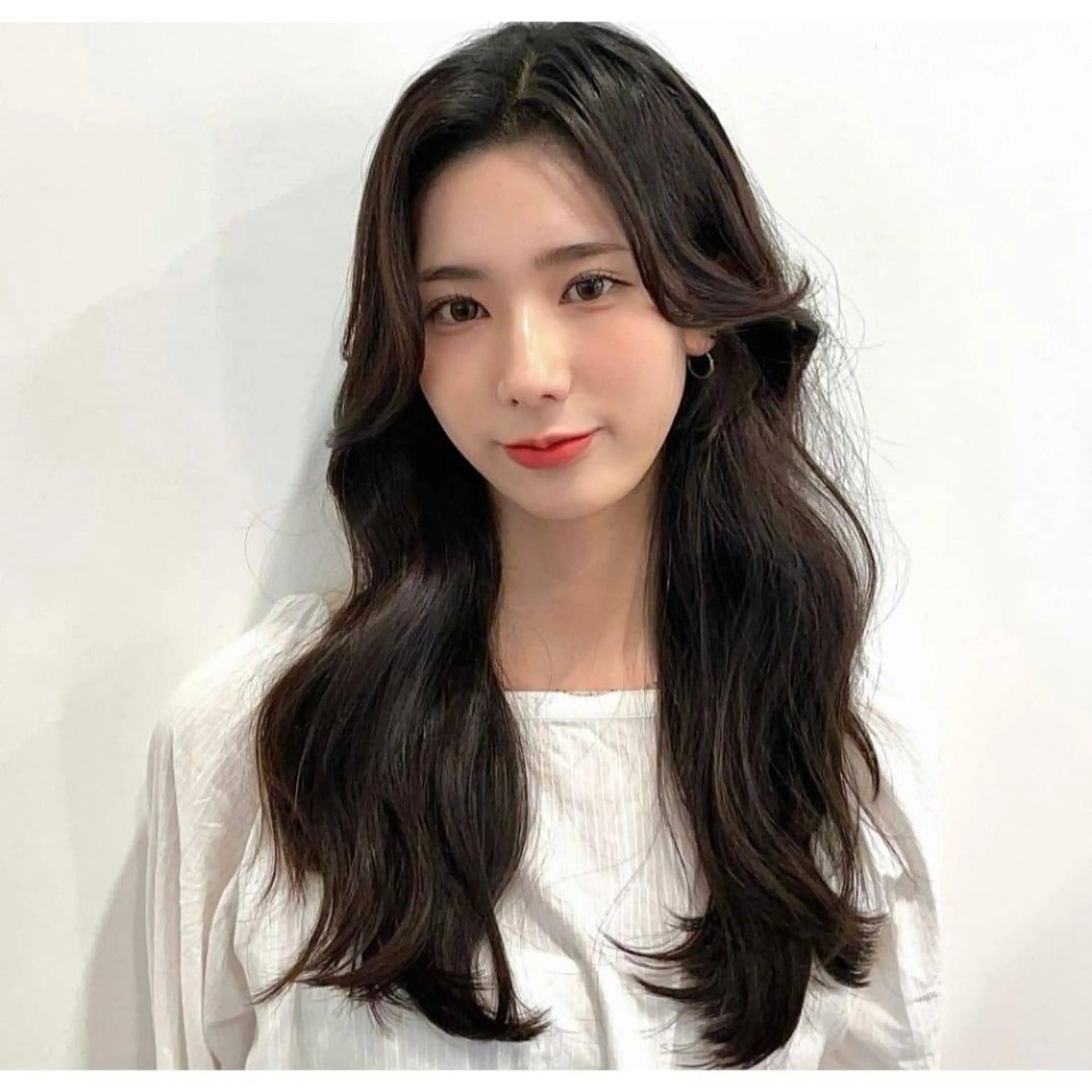 セミロング ★学割★韓国× BIZEのヘアスタイル