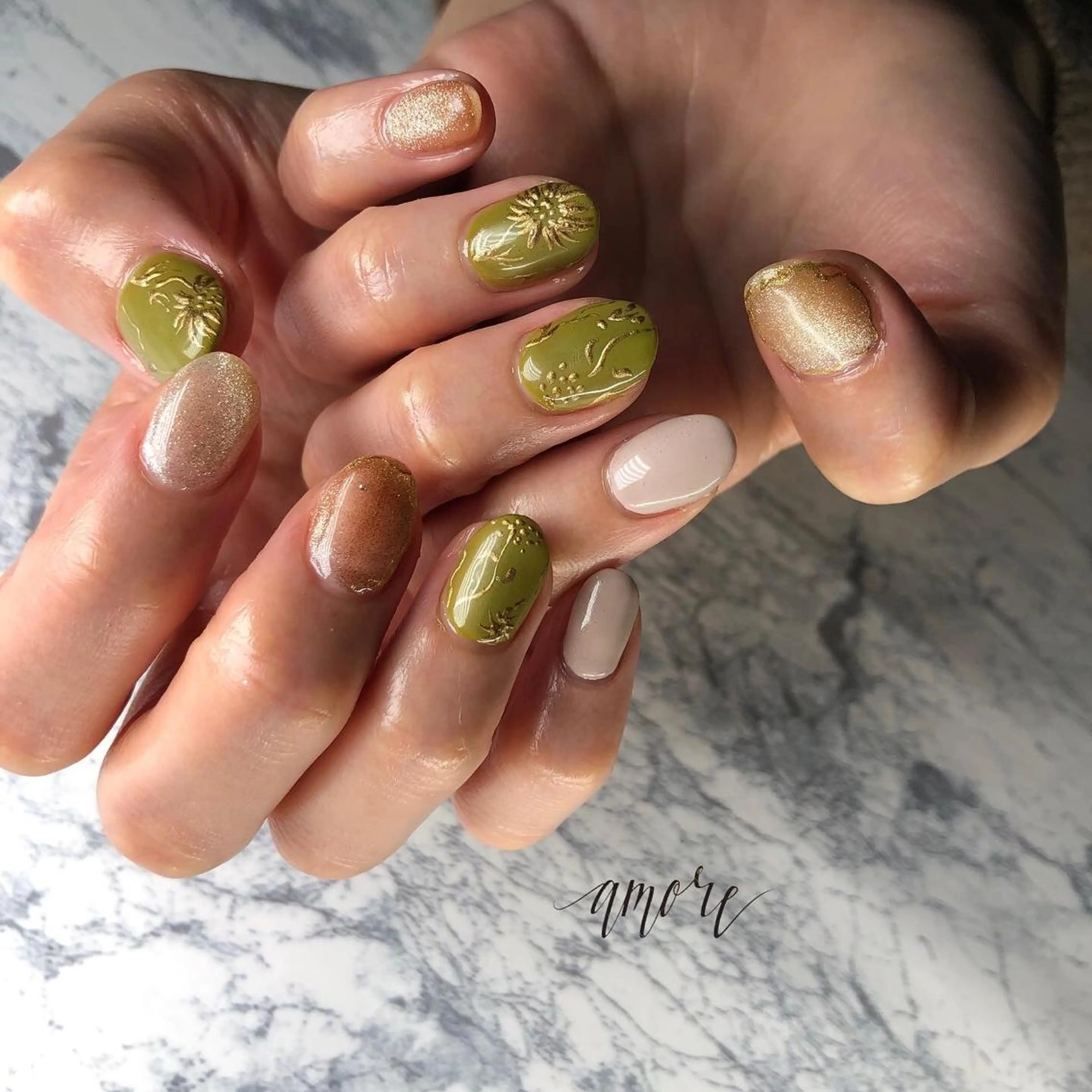 ネイル ジェルネイル 氷ネイル・うるうるネイル マグネットネイル ミラーネイル ニュアンスネイル You kyehwaのネイルデザイン