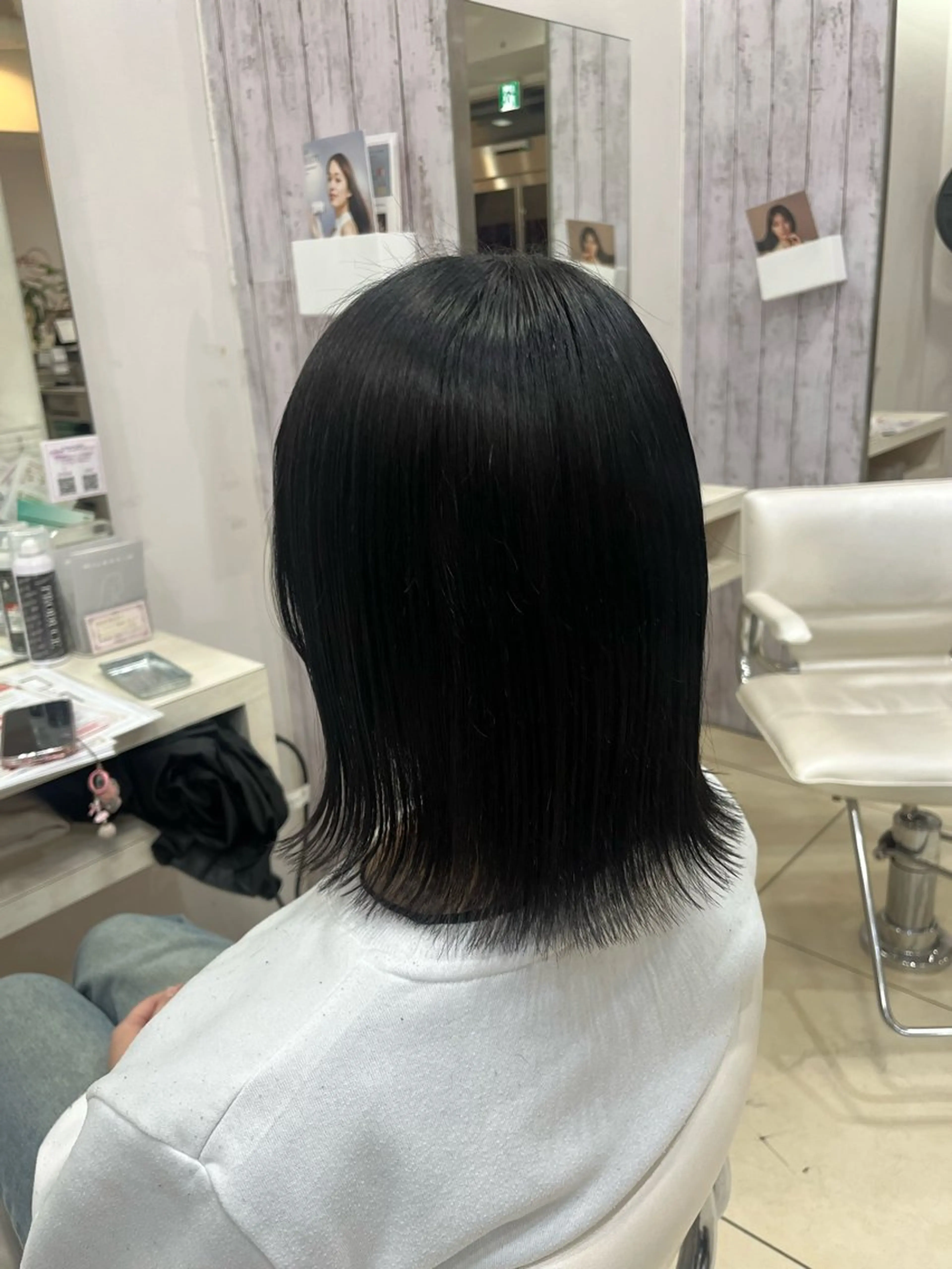 ショート カット ヘアカラー トリートメント 【髪質改善カラー】 あむ·. ⟡ 🖤のヘアスタイル