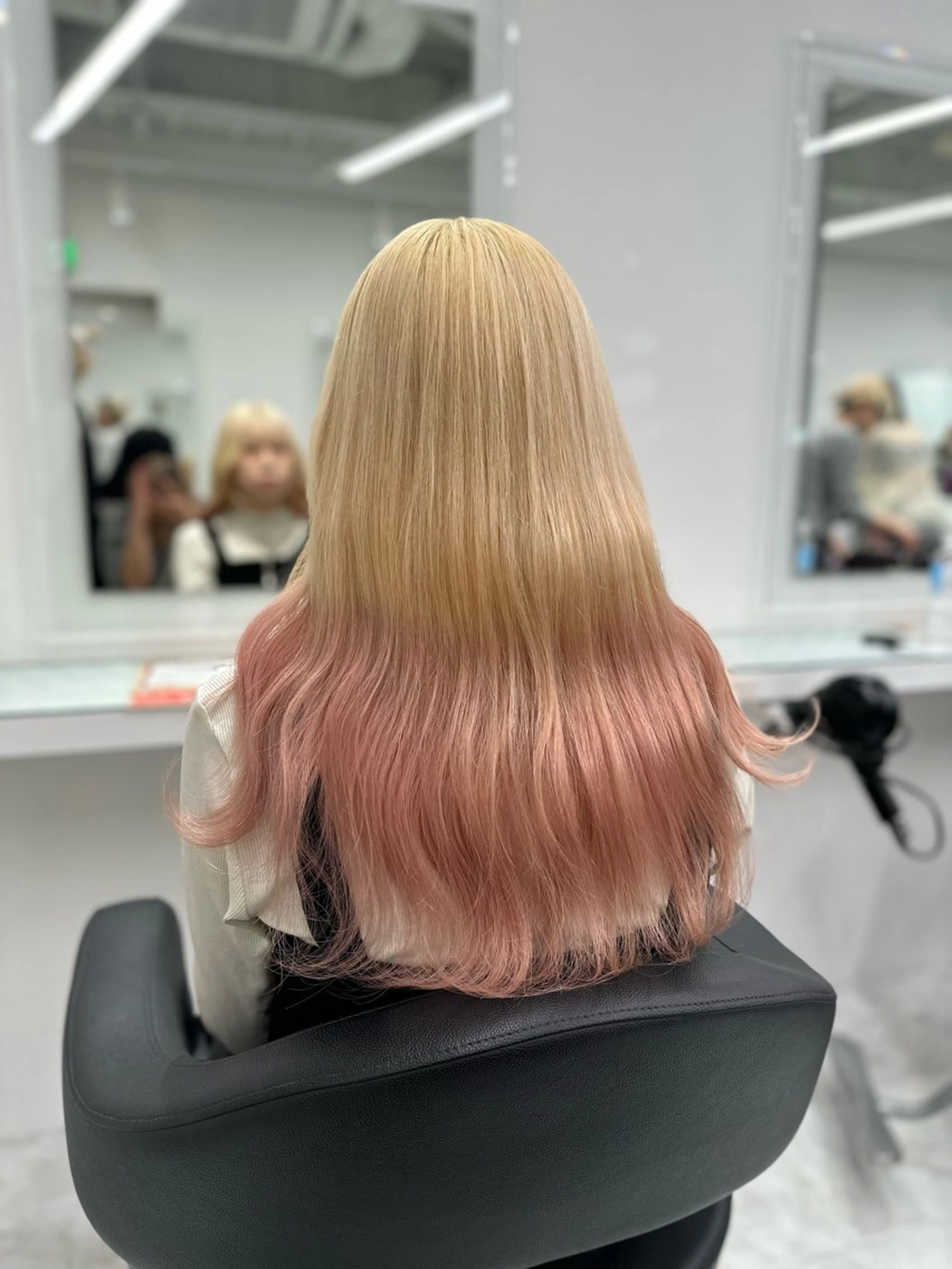 セミロング カラー ヘアカラー トリートメント ヘッドスパ ヘアセット ❄最強かわいいカラー ❄️MINA❄️のヘアスタイル