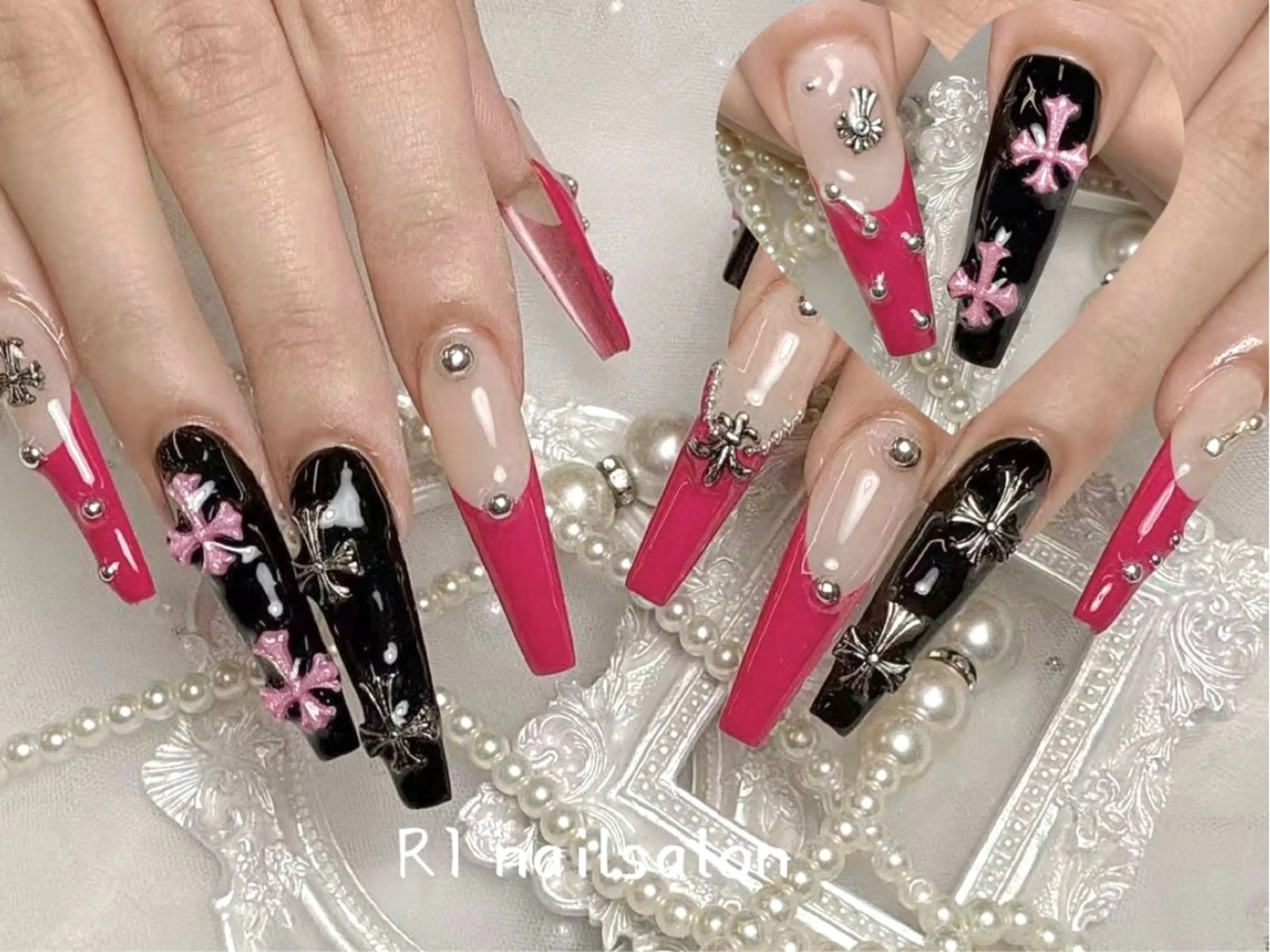 ネイル ジェルネイル 韓国ネイル マグネットネイル 持ち込み ワンカラーネイル ハンドネイル ハンドケア R1🎀Nail💕 池袋東口店のネイルデザイン