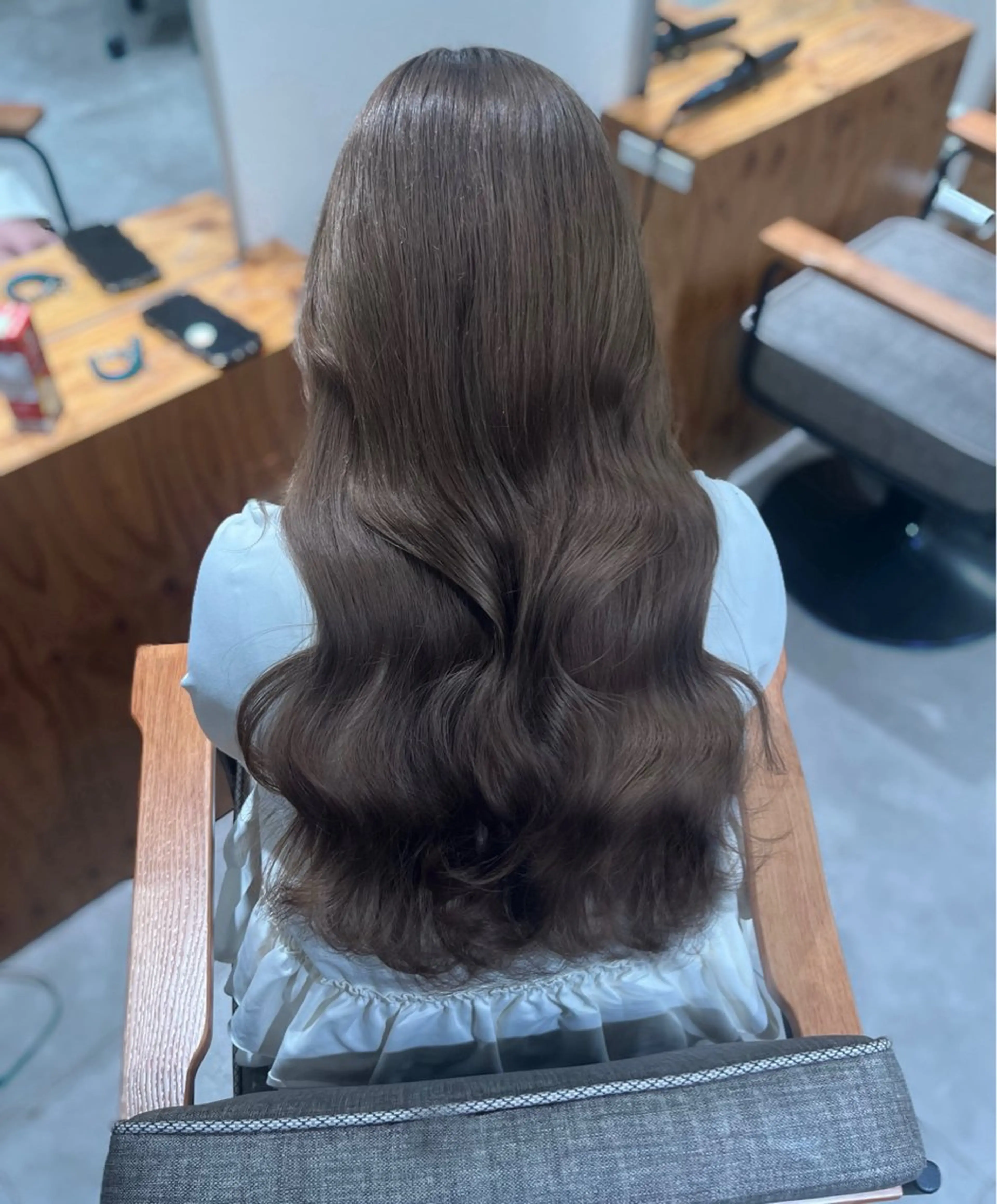 ロング カット ヘアカラー 河原 楓樹のヘアスタイル