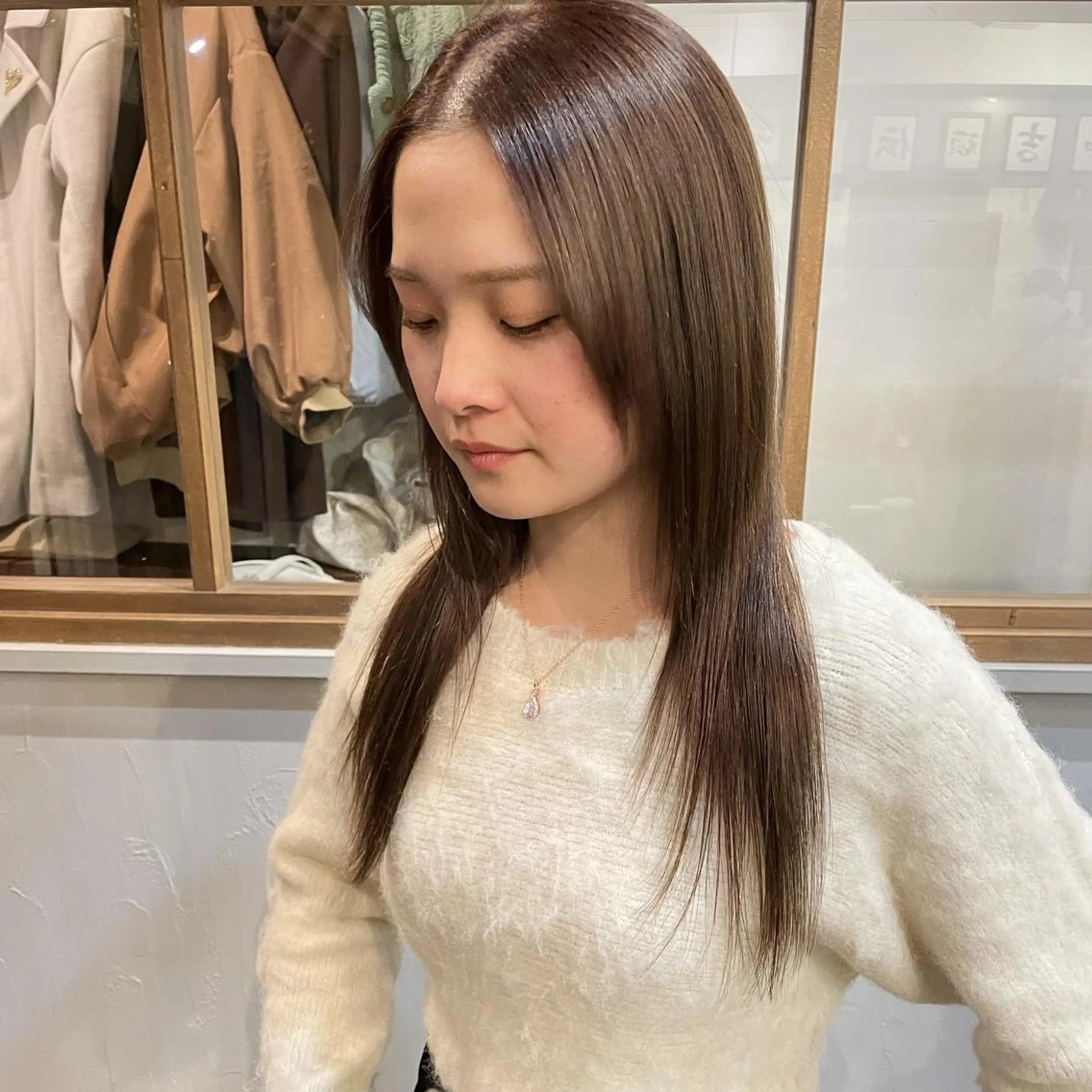 ロング ヘアカラー 神戸元町店 スタッフのヘアスタイル