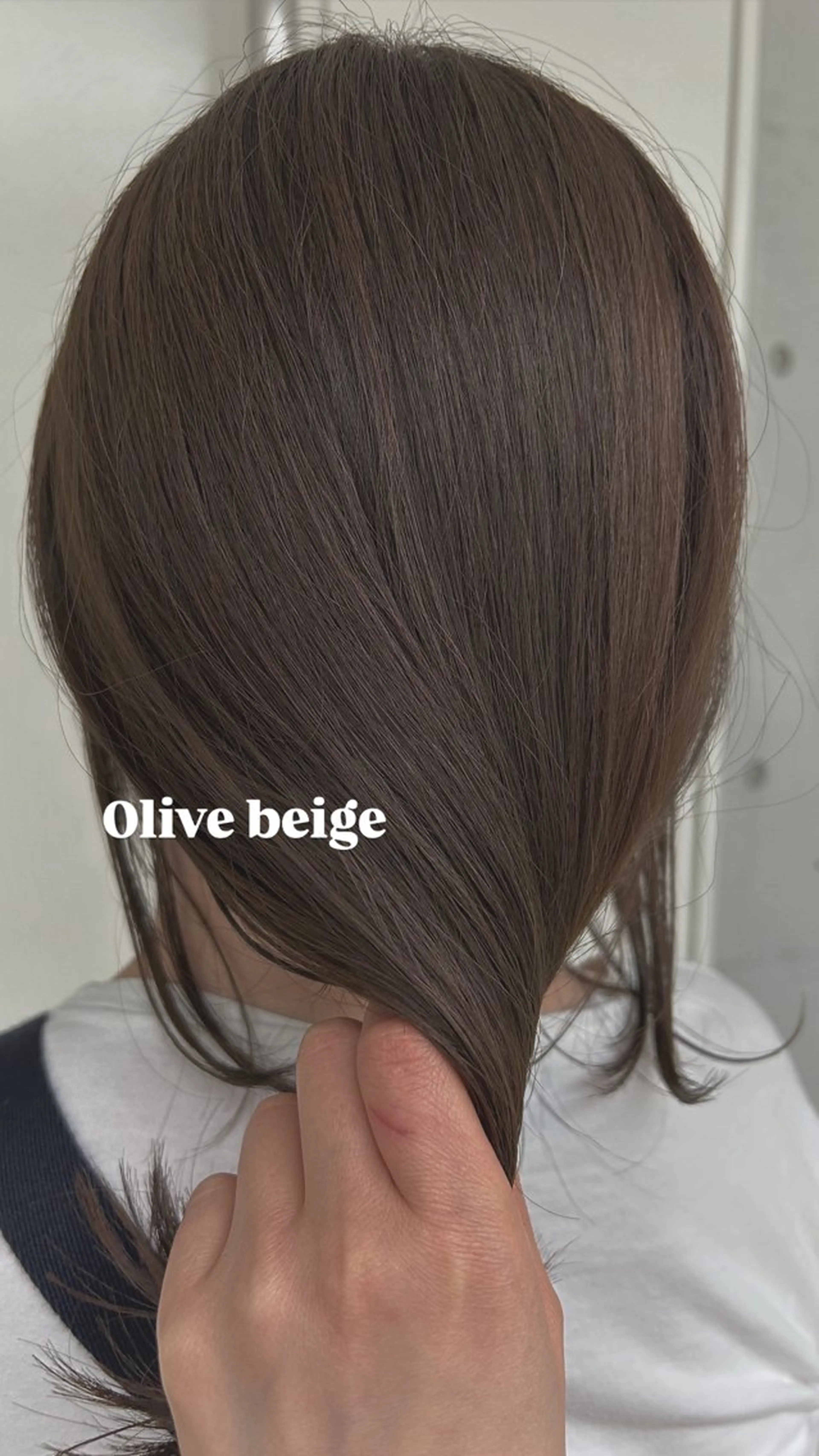 ミディアム カット ヘアカラー 荻野 晴香のヘアスタイル