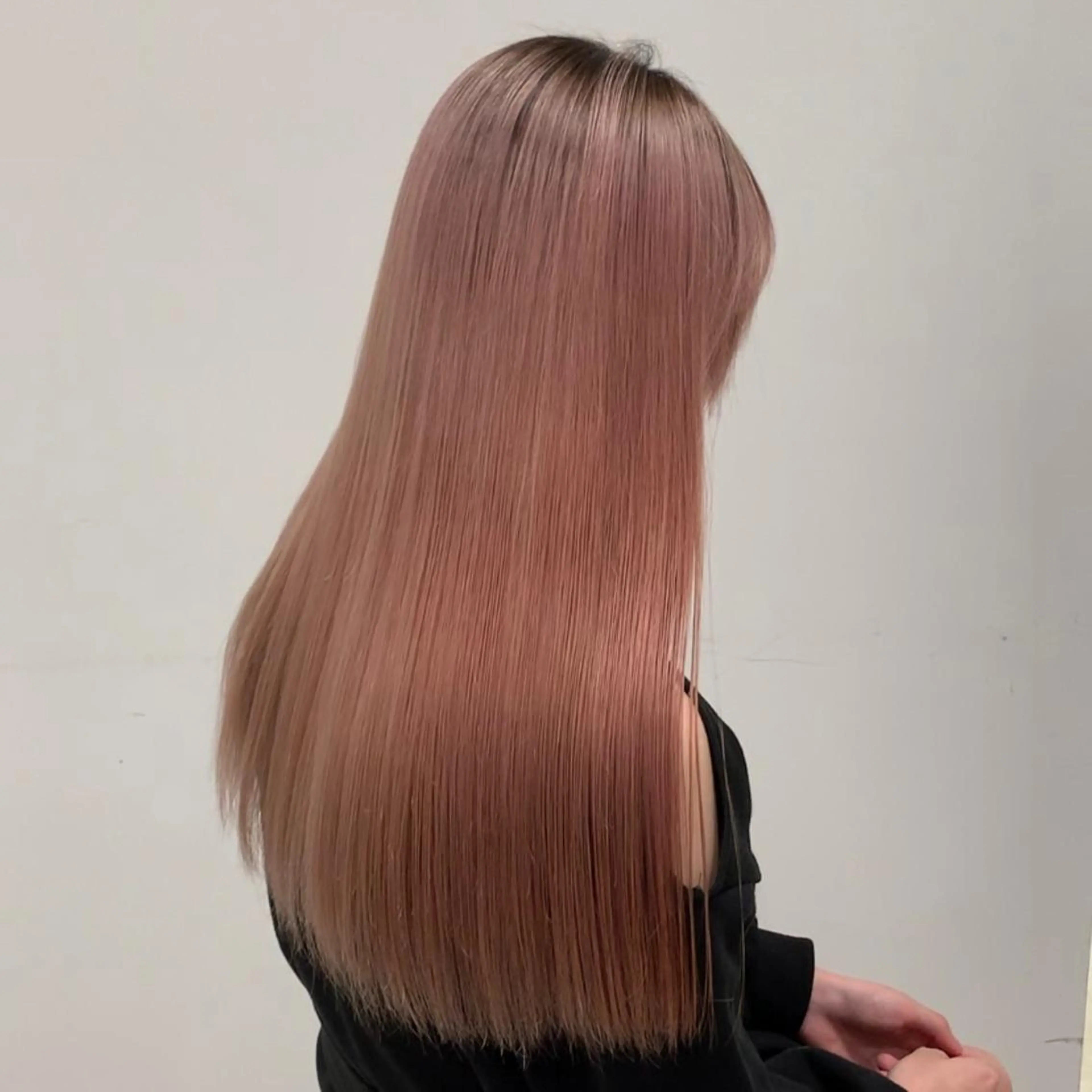 ロング カラー カット ヘアカラー トリートメント サロウィン(SALOWIN)原宿iori店所属・れい🫧 ハイトーン特化のヘアスタイル