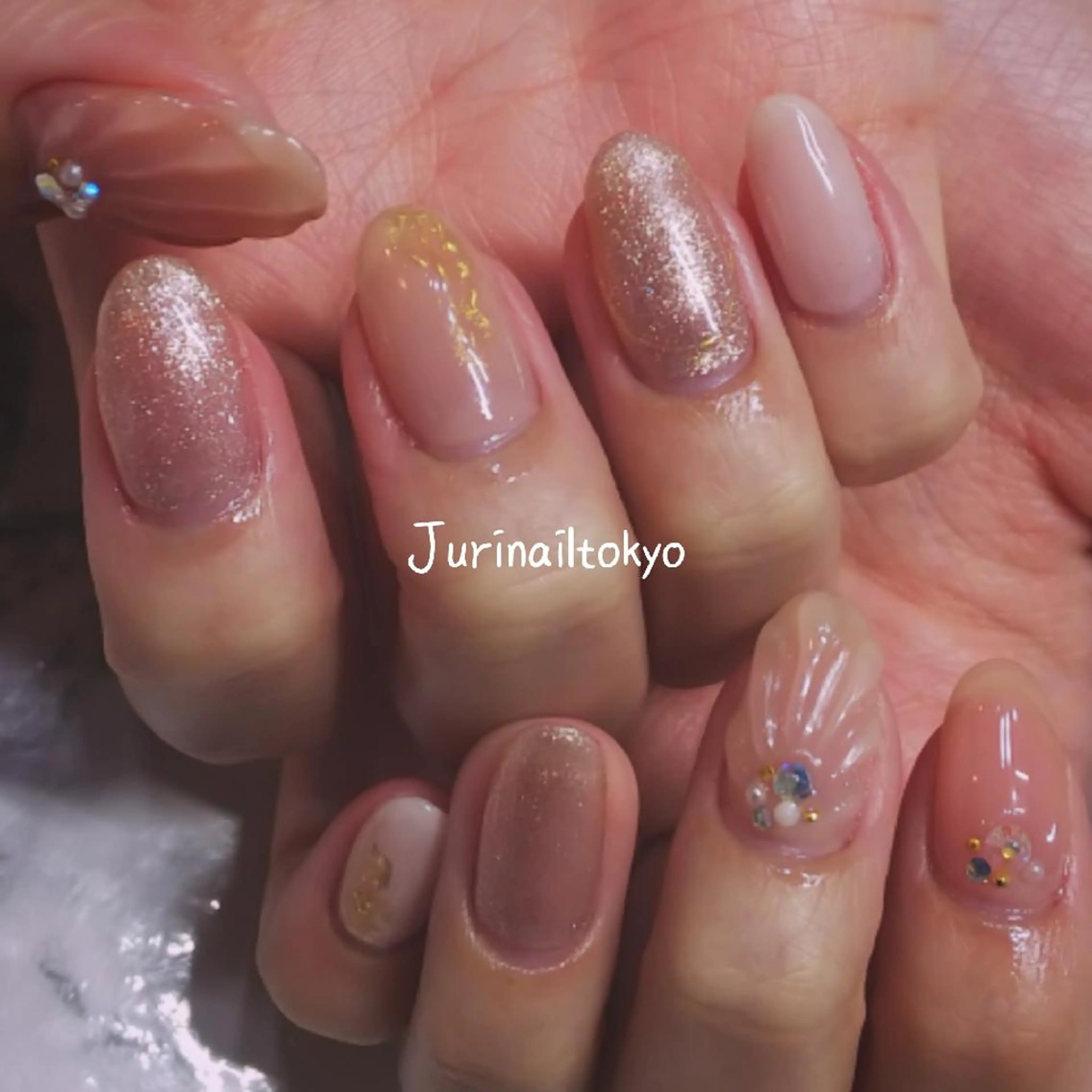 セミロング jurinail tokyoのネイルデザイン