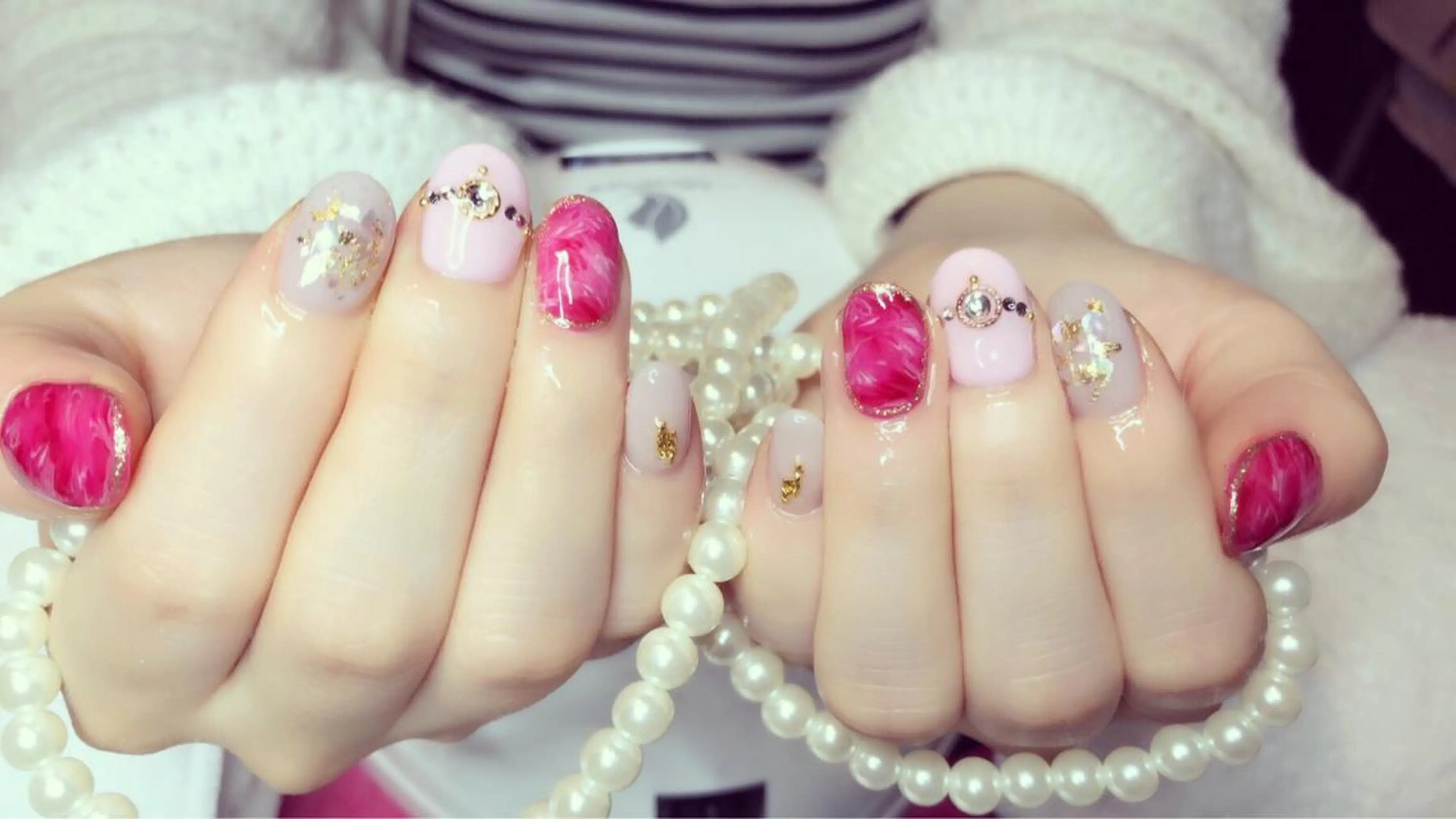 ミディアム ネイル 長さ出し専門 nynaのネイルデザイン