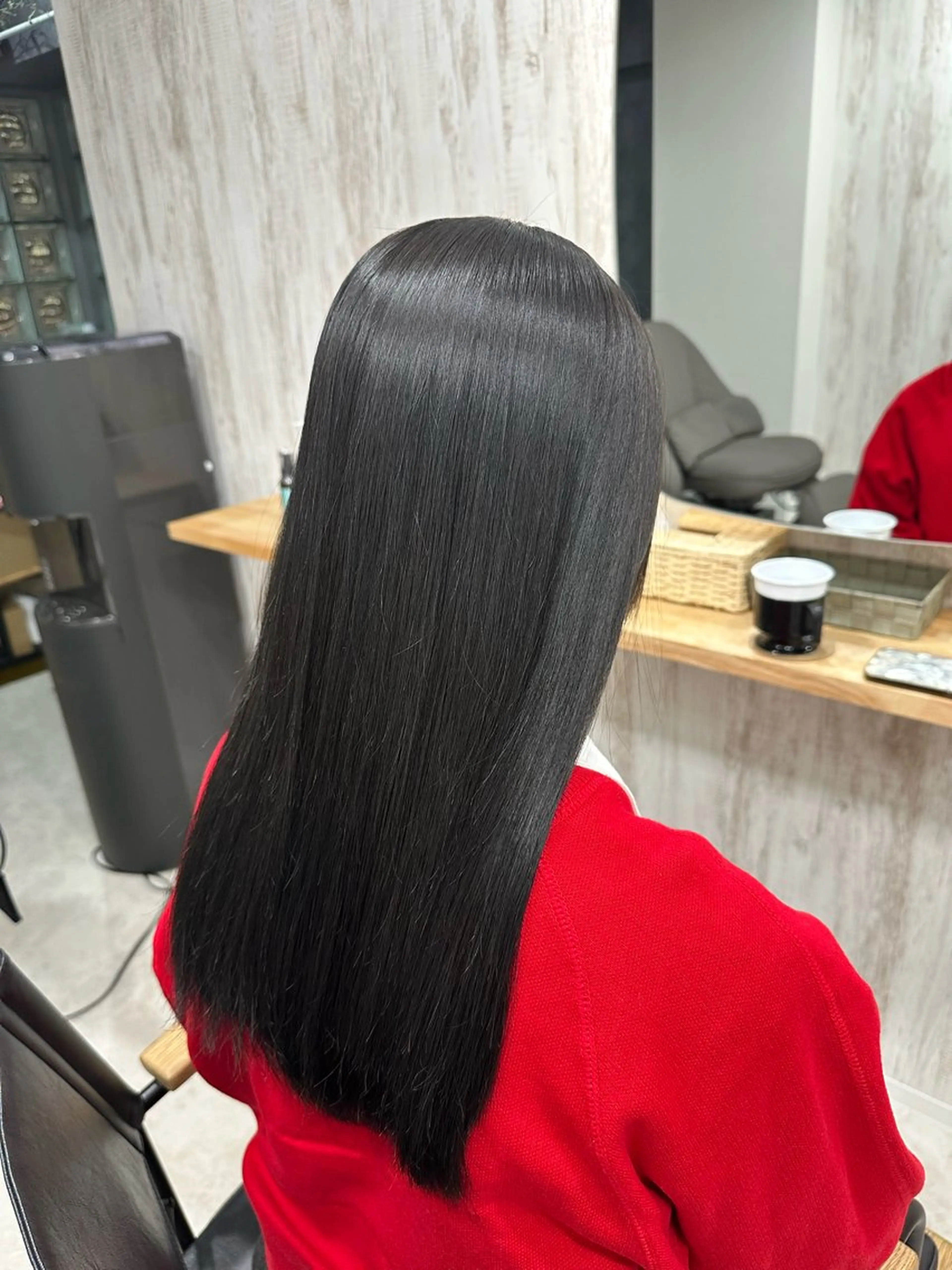 セミロング カラー カット 縮毛矯正 トリートメント 鈴木 悠平のヘアスタイル