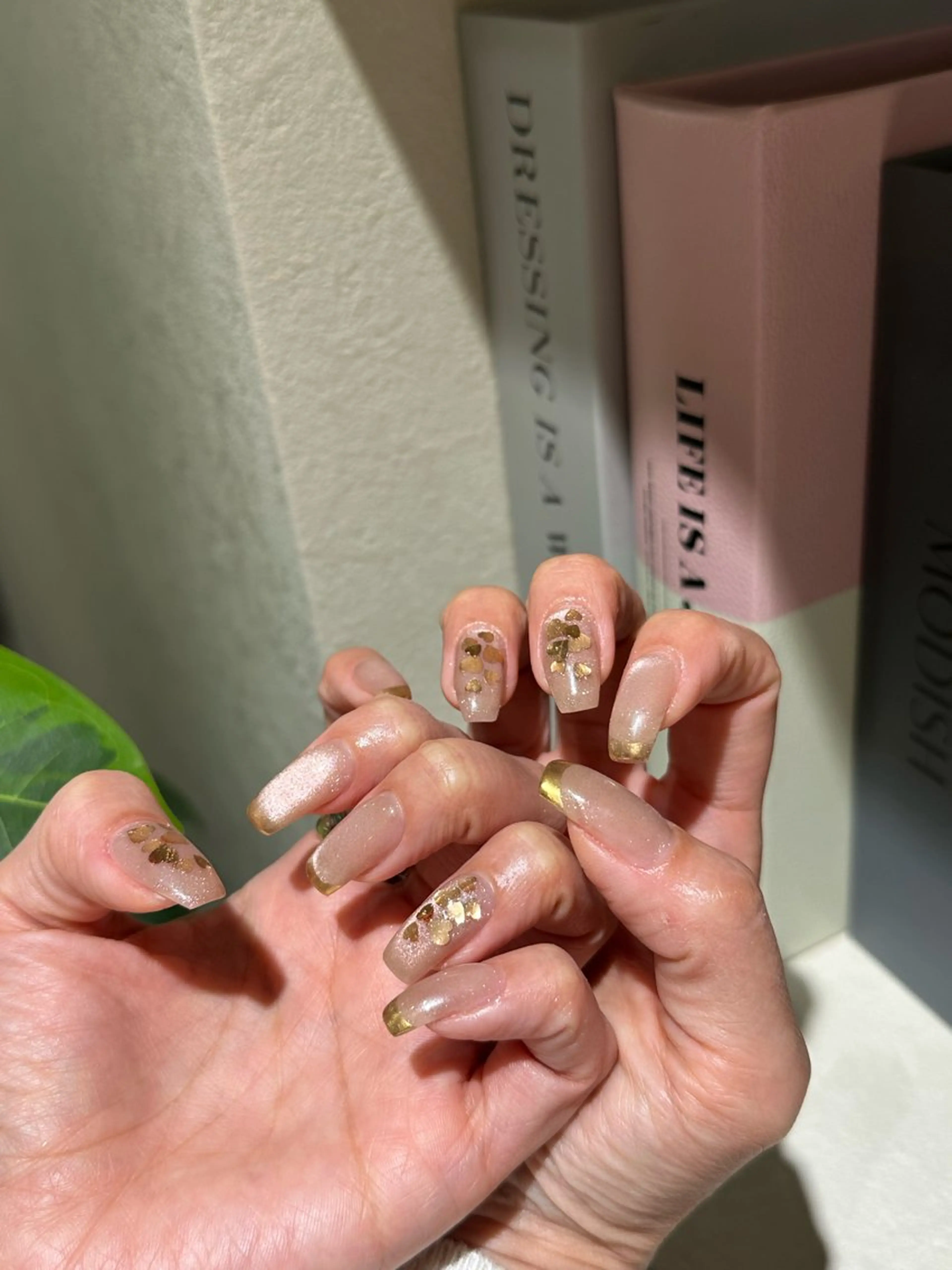 セミロング Siriusnail &estheticの眉毛・アイブロウイメージ