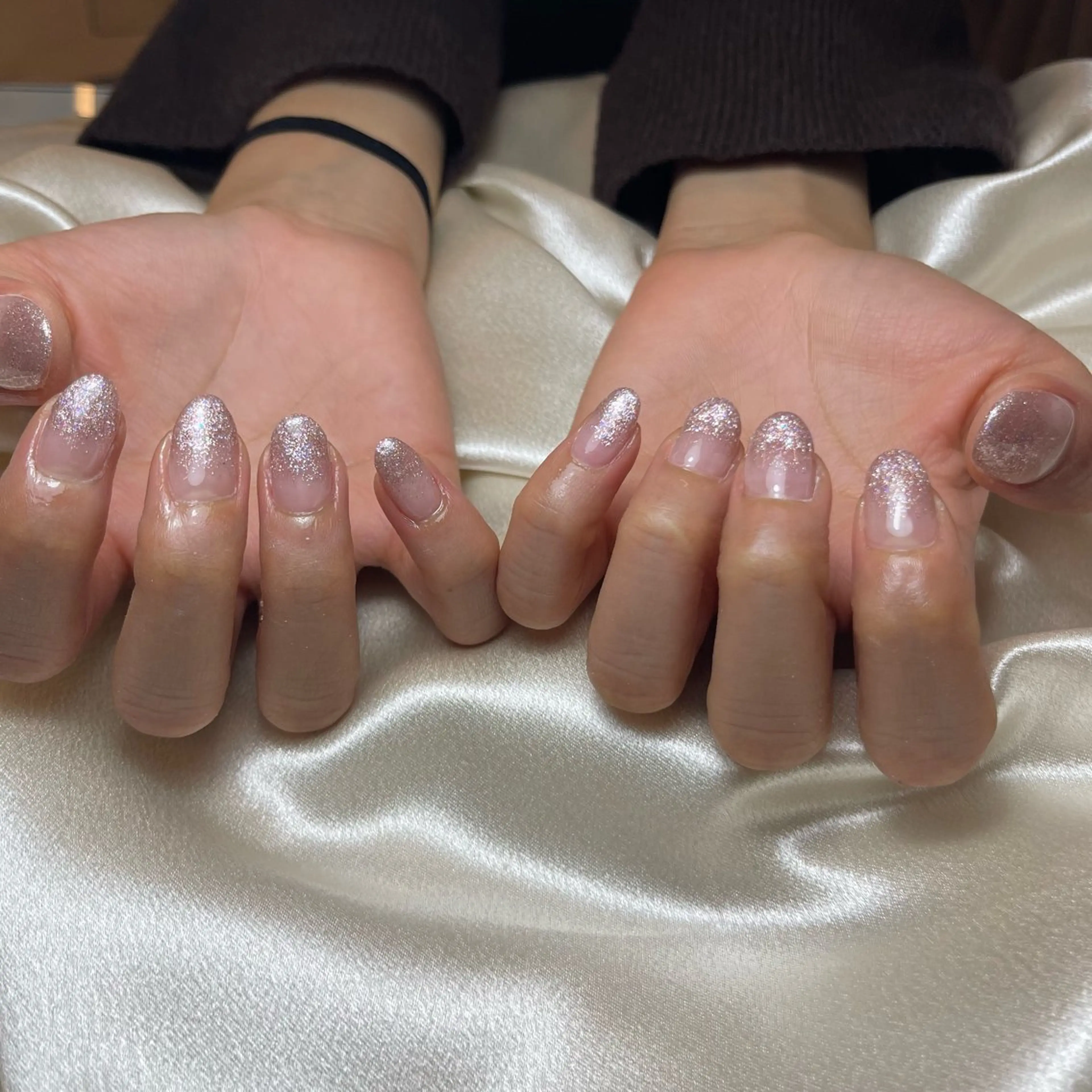 ネイル グラデーション ラメ(グリッター) ラメグラデーション ハンドネイル 🧁fein. nana🩵のネイルデザイン