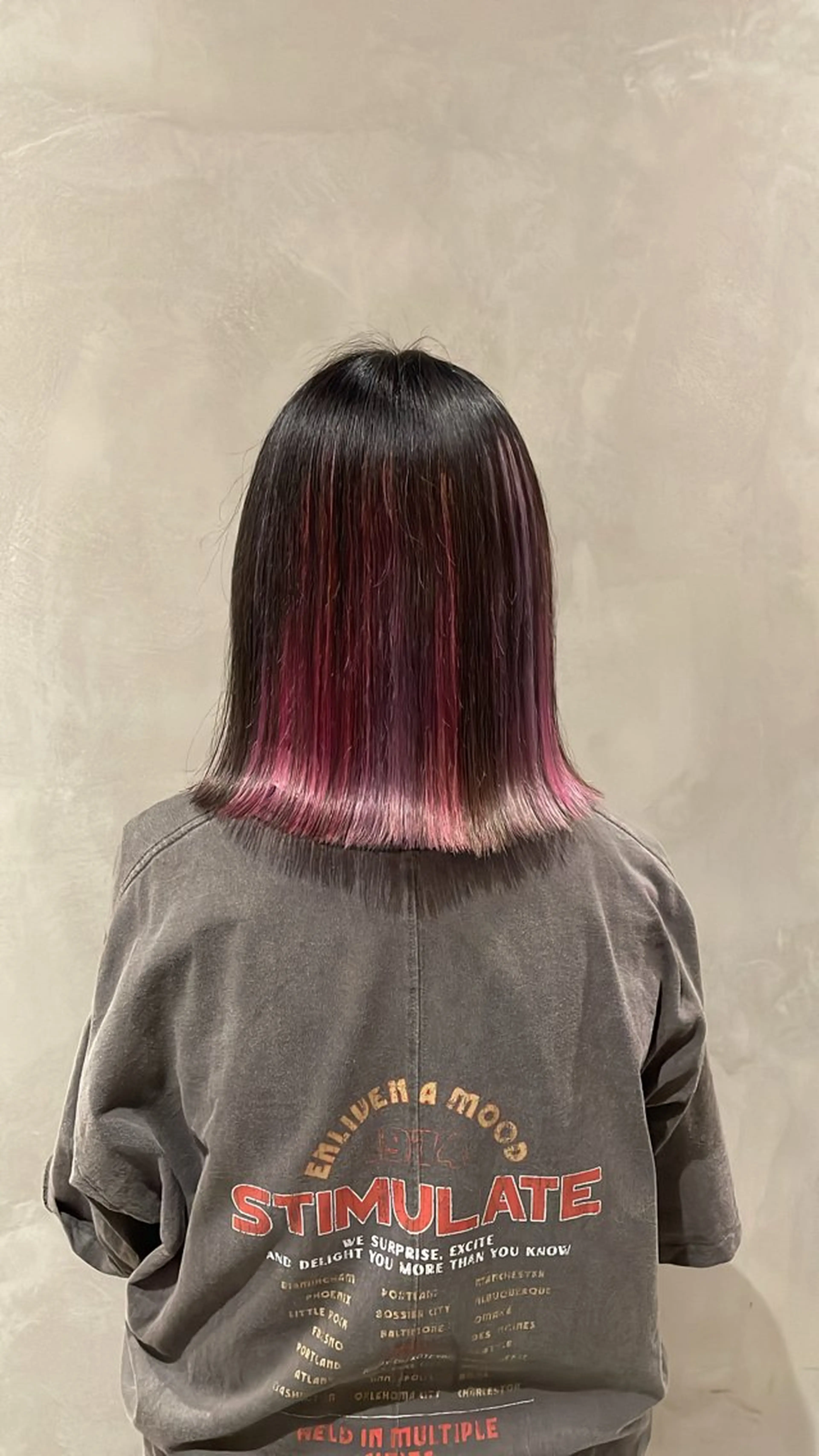 カラー 都築 菜美のヘアスタイル